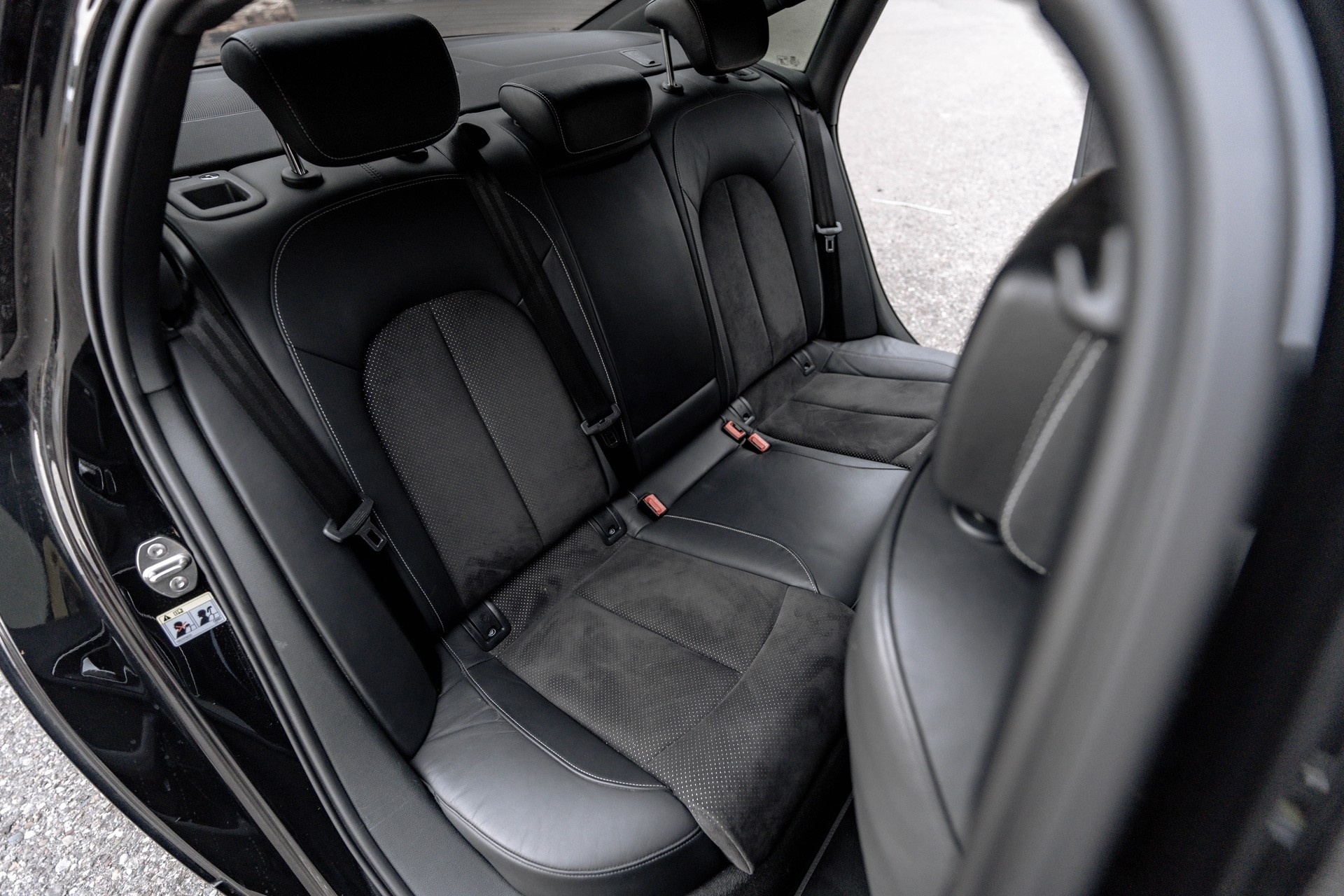 AUDI A6 Limousine 3.0 TDI V6 quattro S-tronic * FRICH AB MFK * ALL BLACK * BOSE SOUNDSYSTEM *-image-16