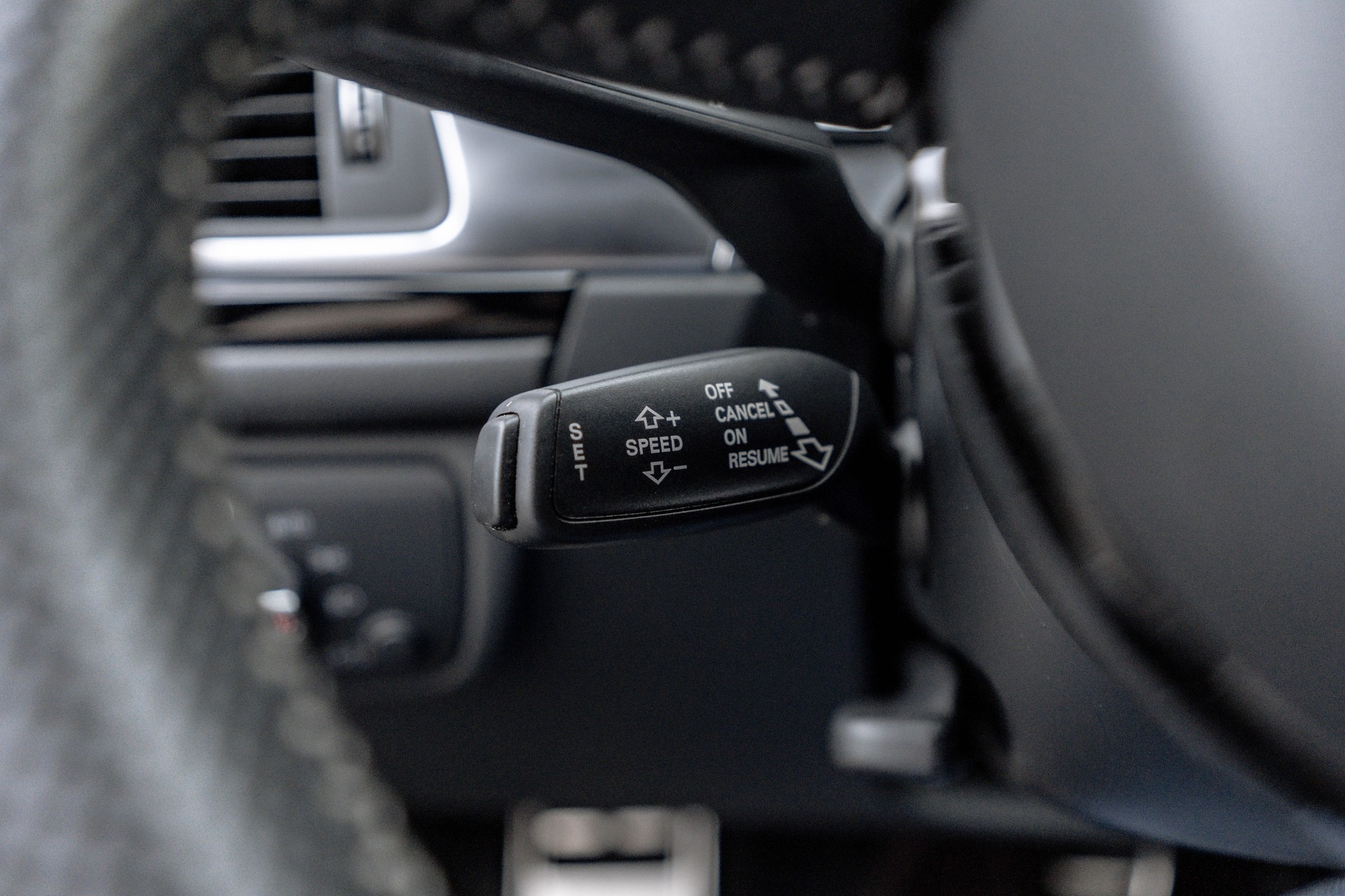 AUDI A6 Limousine 3.0 TDI V6 quattro S-tronic * FRICH AB MFK * ALL BLACK * BOSE SOUNDSYSTEM *-image-12