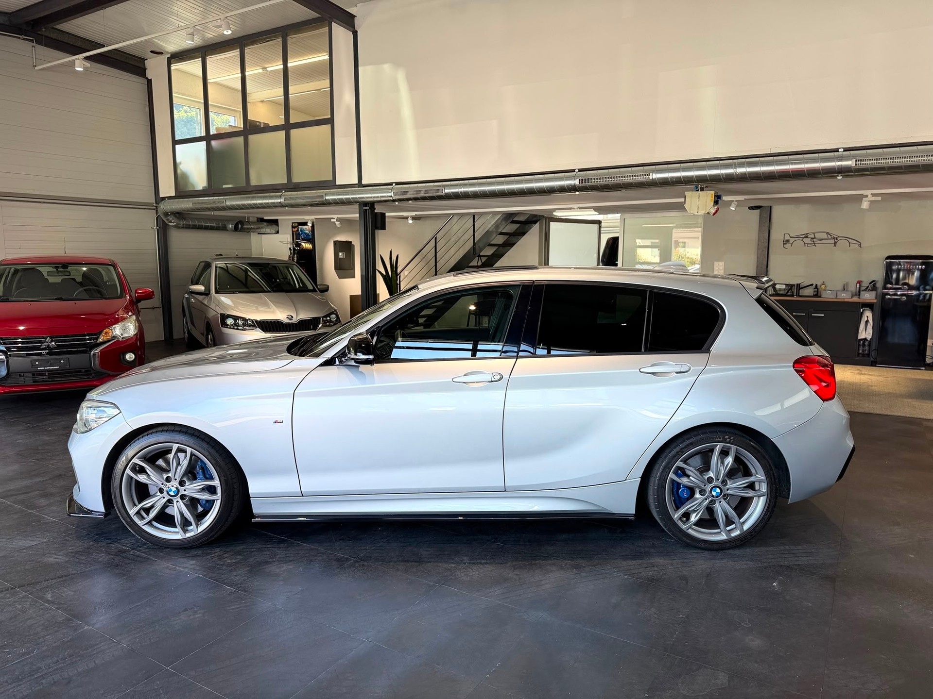 BMW M135i xDrive Steptronic-image-1