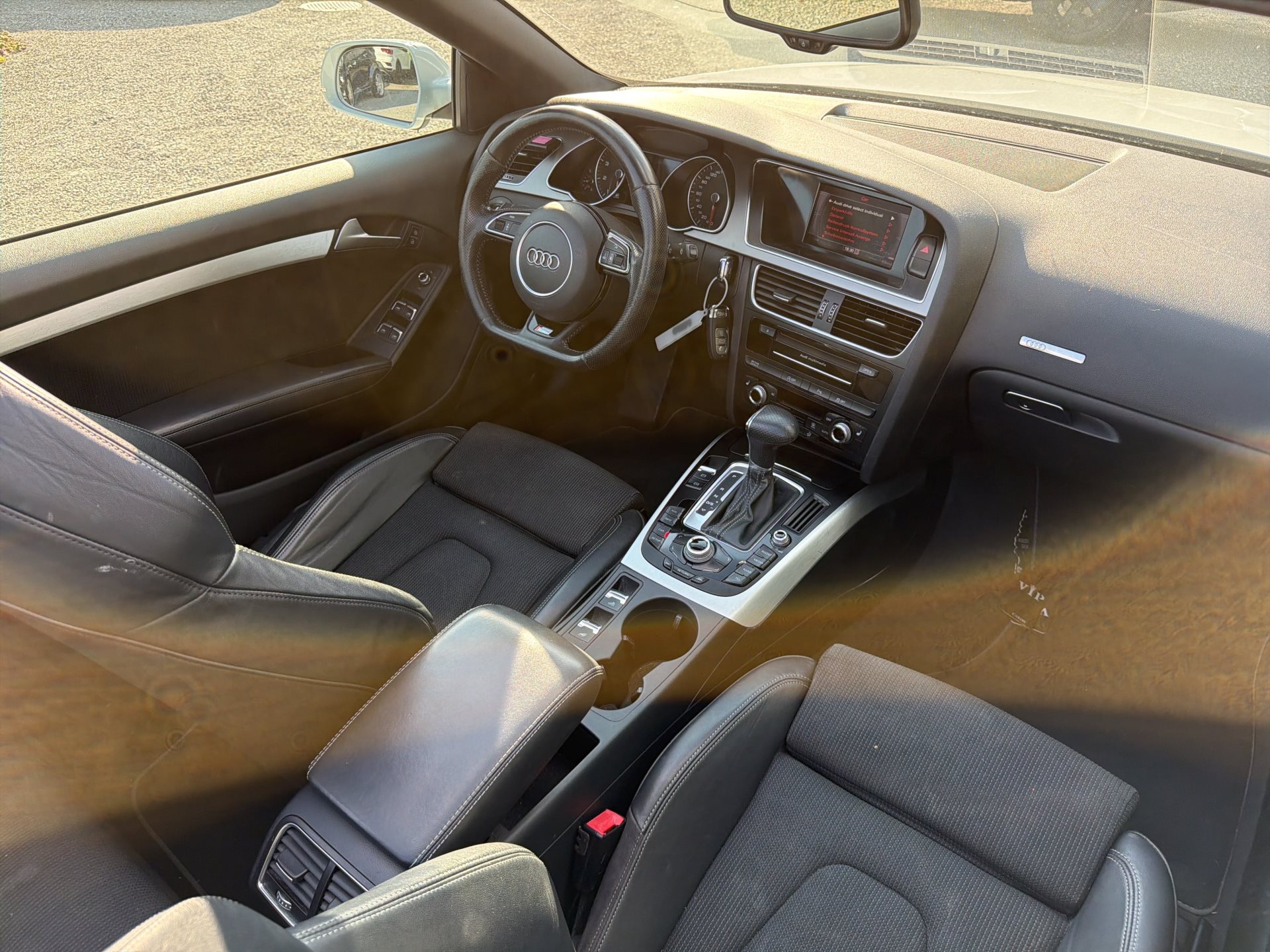 AUDI A5 Cabriolet 1.8 TFSI-image-8