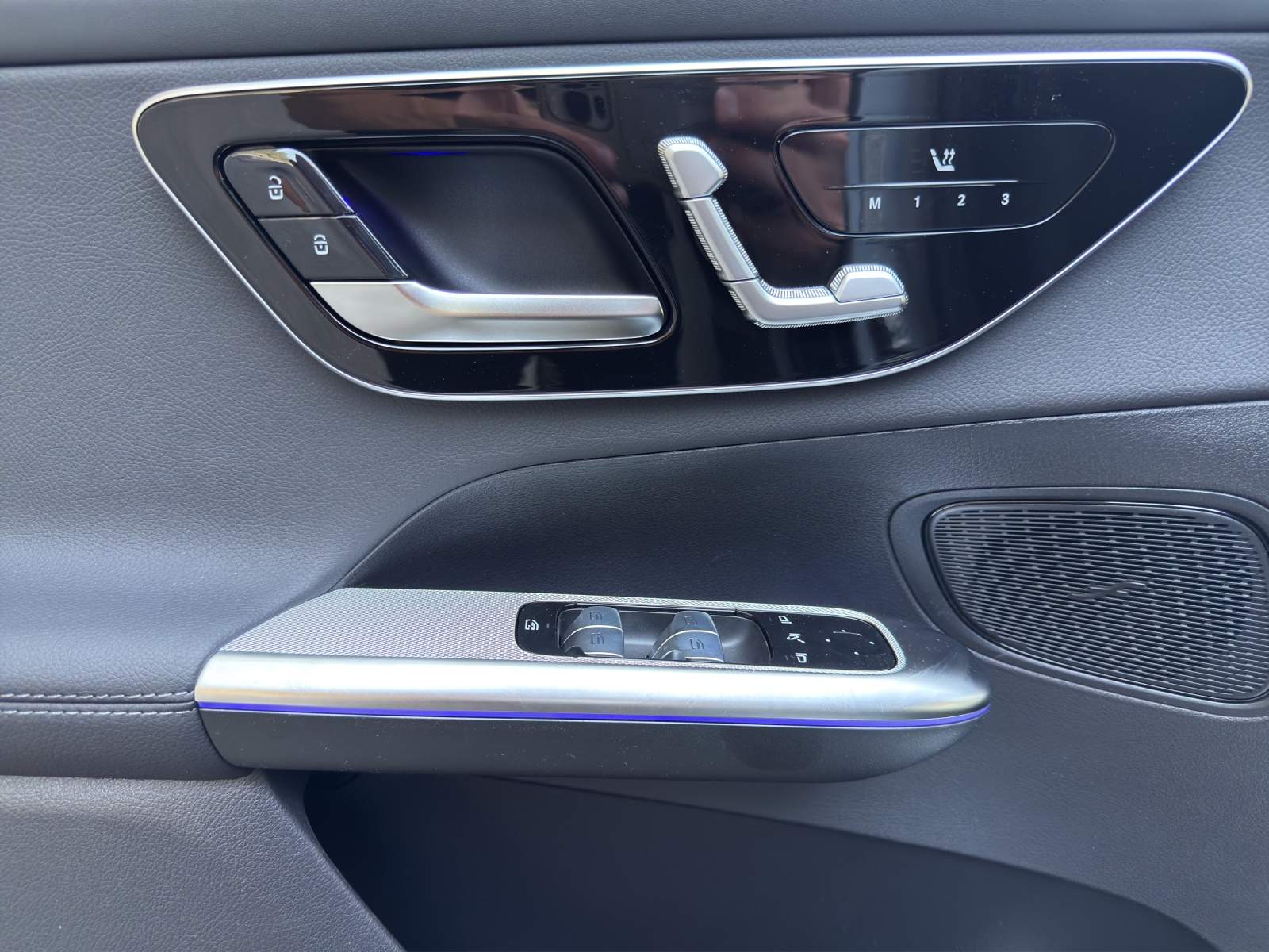 MERCEDES-BENZ GLC 300 e 4Matic 9G-Tronic EQ star-image-12