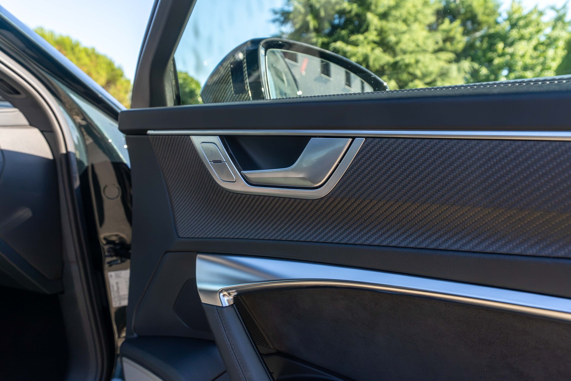AUDI RS6 Avant 4.0 TFSI V8 quattro-image-14