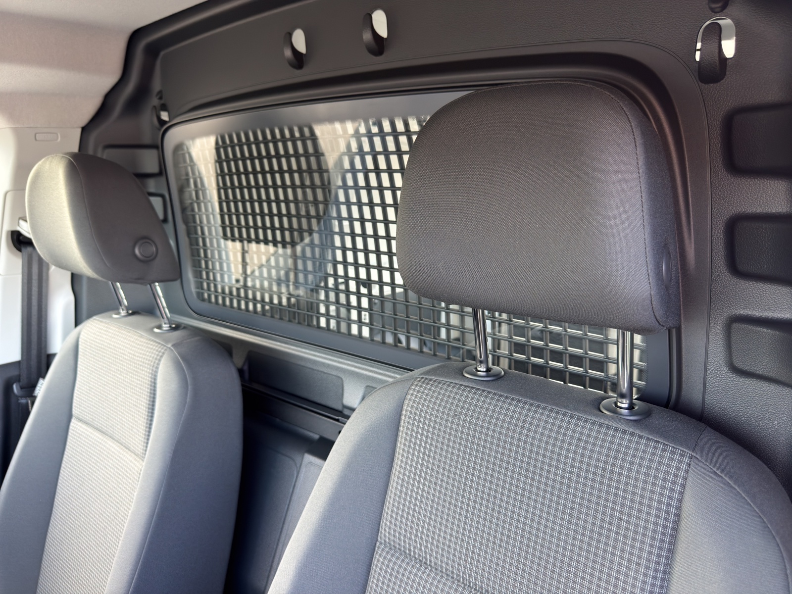 VW Caddy Cargo 2.0TDI Entry-image-5