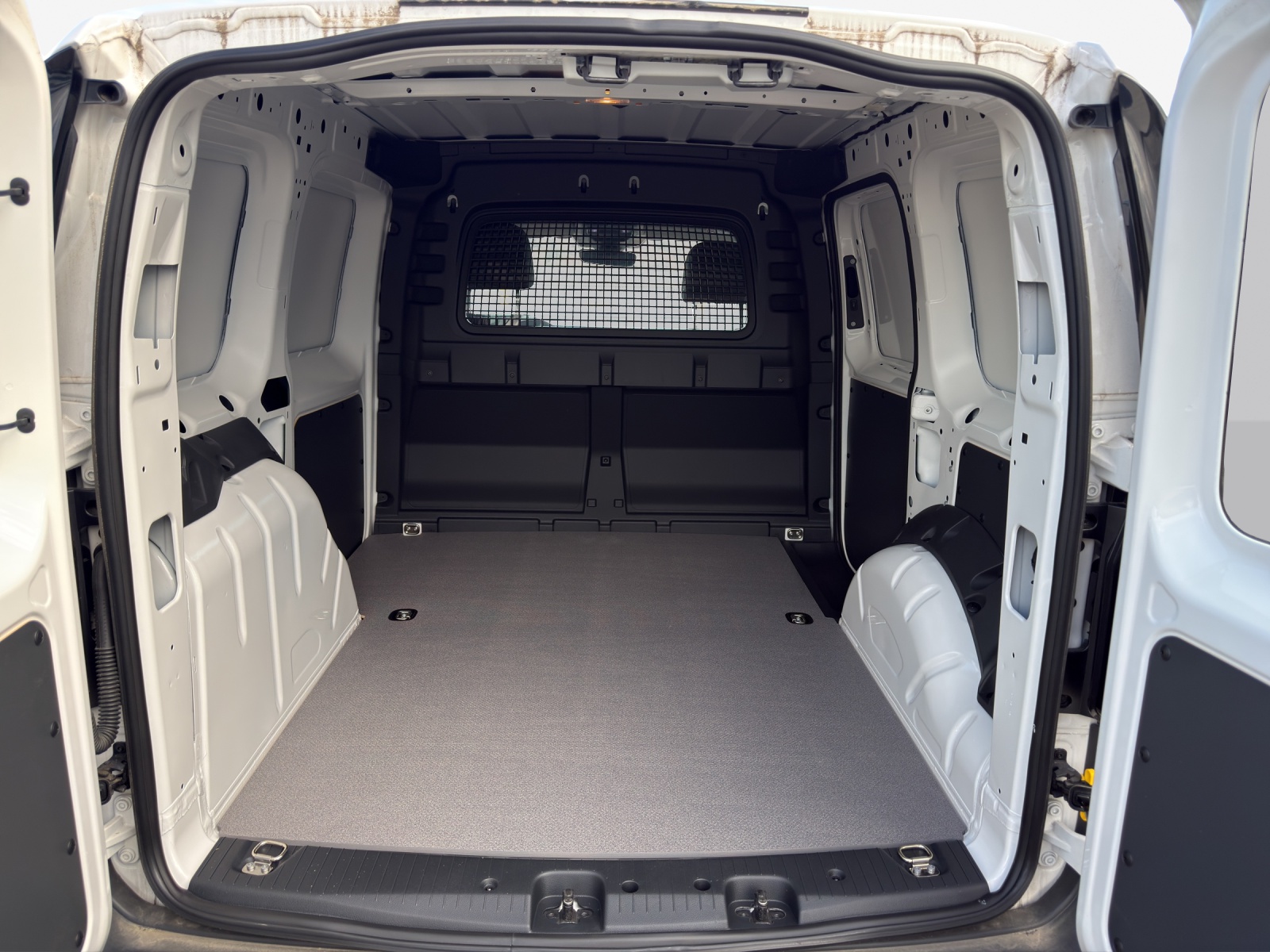 VW Caddy Cargo 2.0TDI Entry-image-6