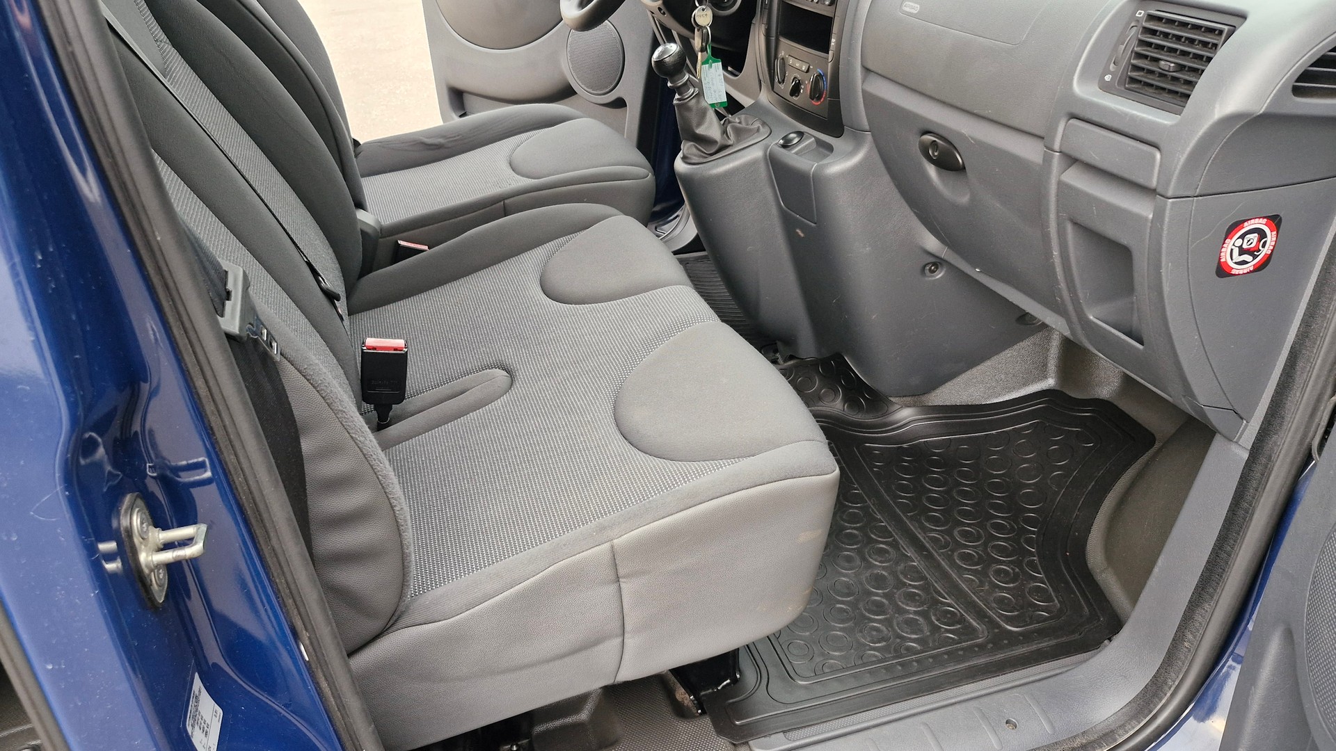 CITROEN Jumpy Kombi L2H1 2.0 HDi 125 9P Attraction-image-9