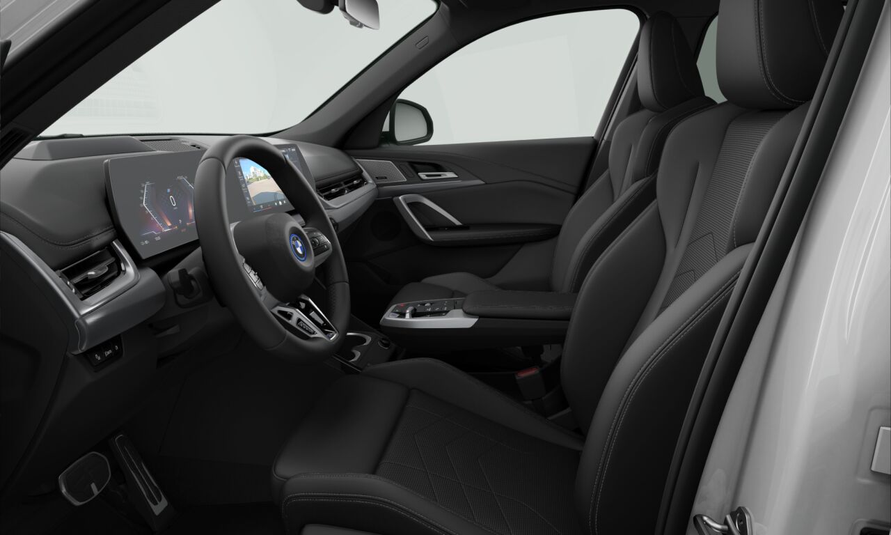 BMW iX1 eDrive 20 Edition M Sport-image-11