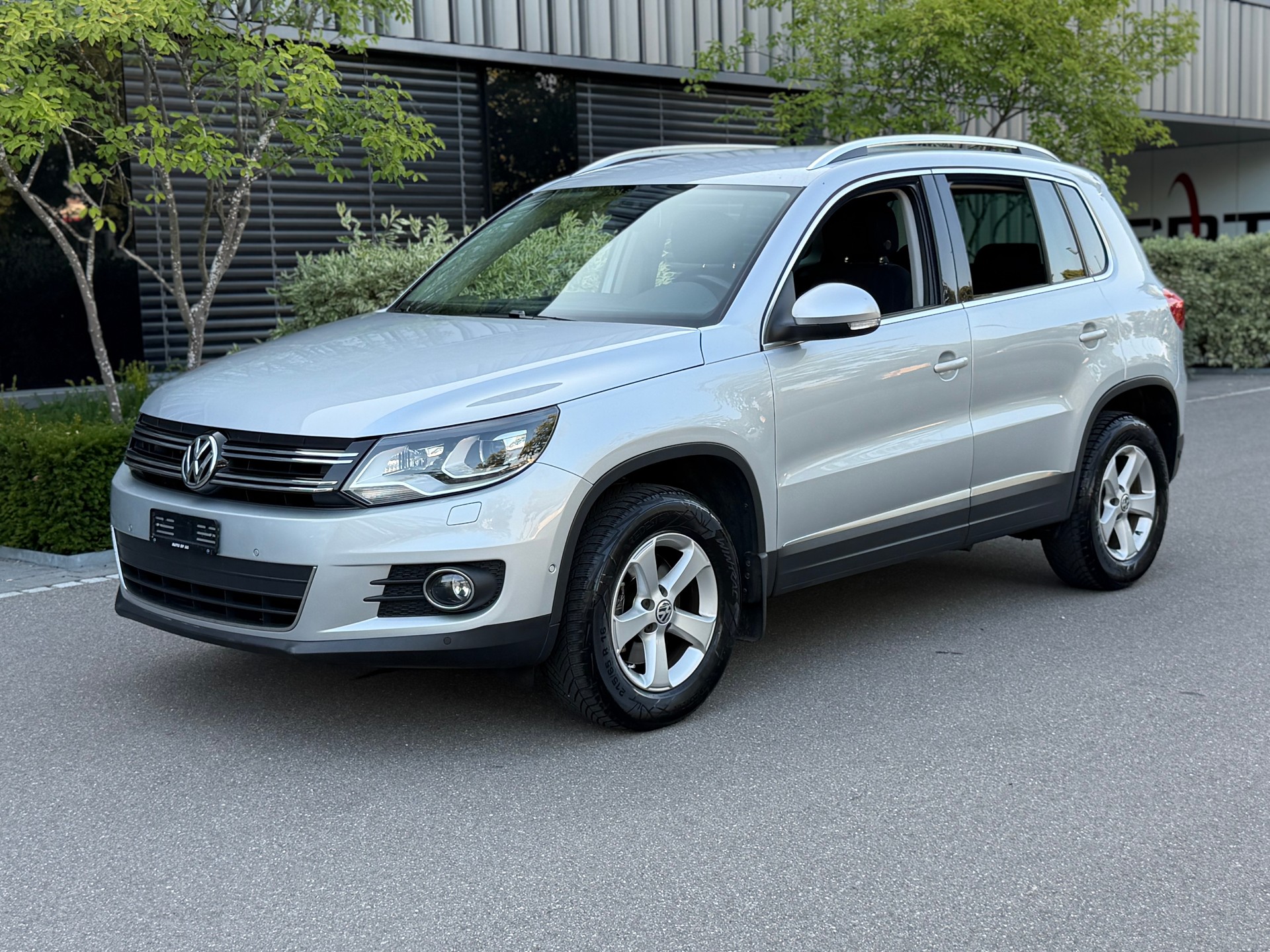 VW Tiguan 2.0 TDI BlueMotion Sport&Style 4Motion DSG-image-0