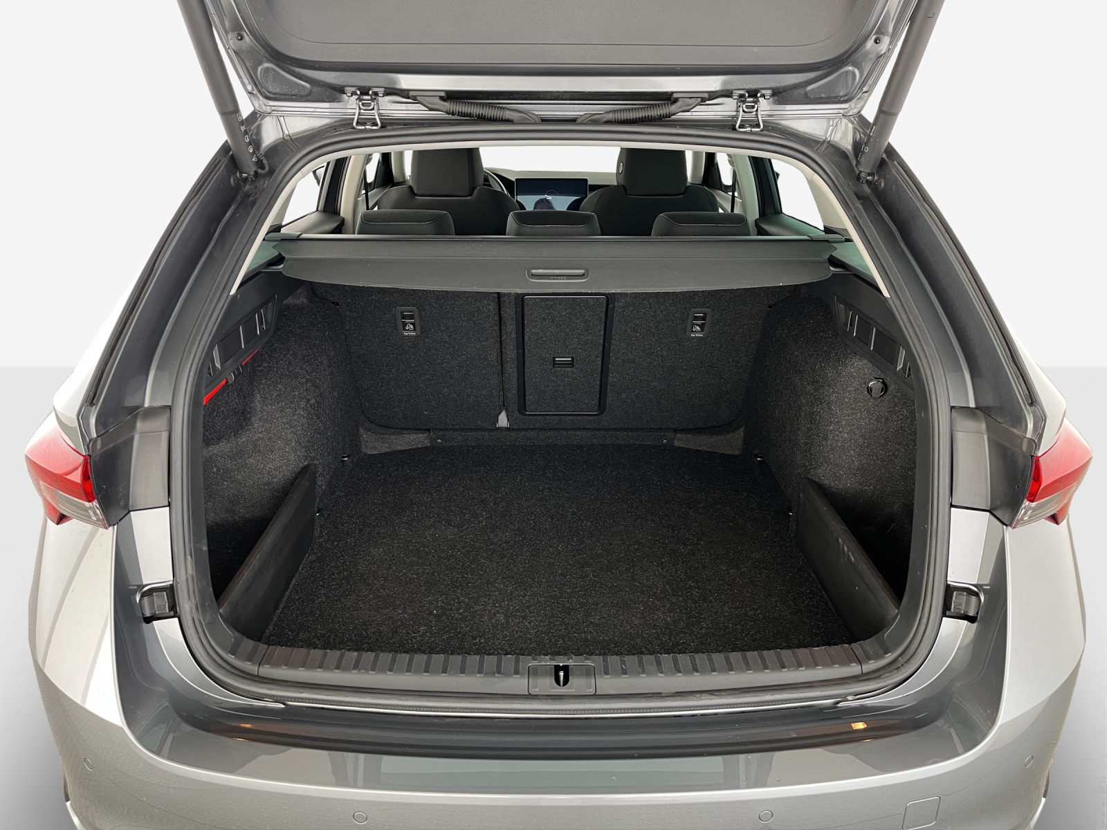 SKODA Octavia Combi 1.5 TSI mHEV DSG Dynamic-image-12