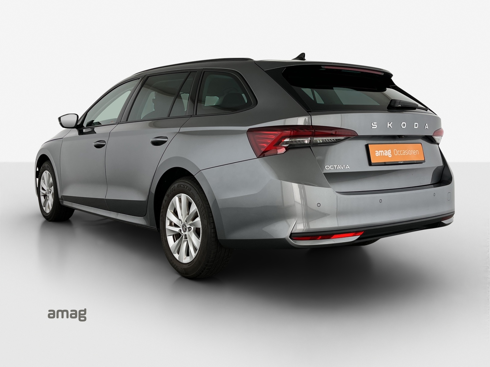 SKODA Octavia Combi 1.5 TSI mHEV DSG Dynamic-image-2