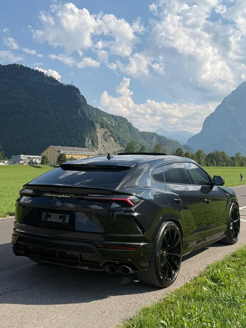 LAMBORGHINI URUS E-Gear-image-1