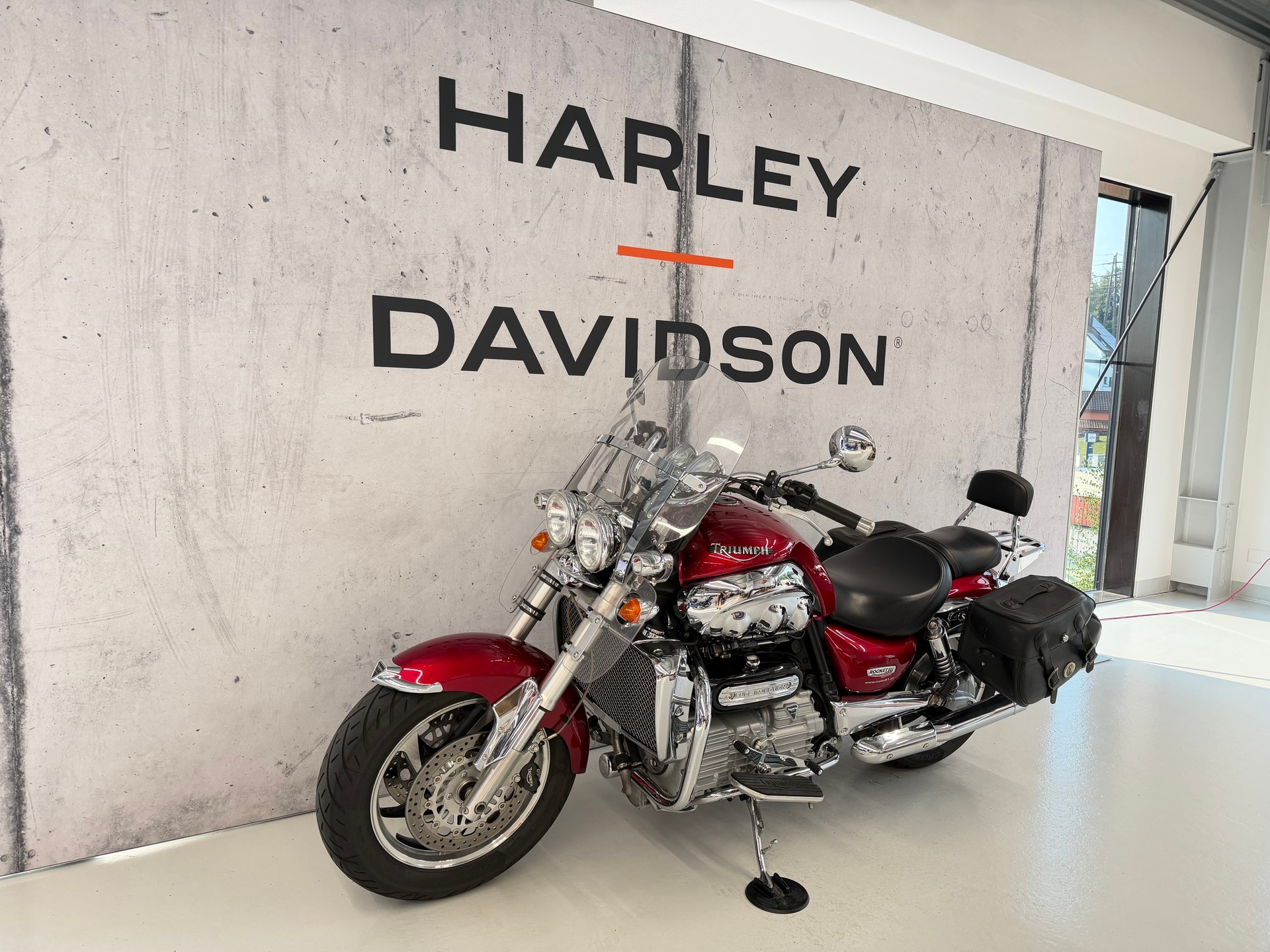 TRIUMPH Rocket III-image-4