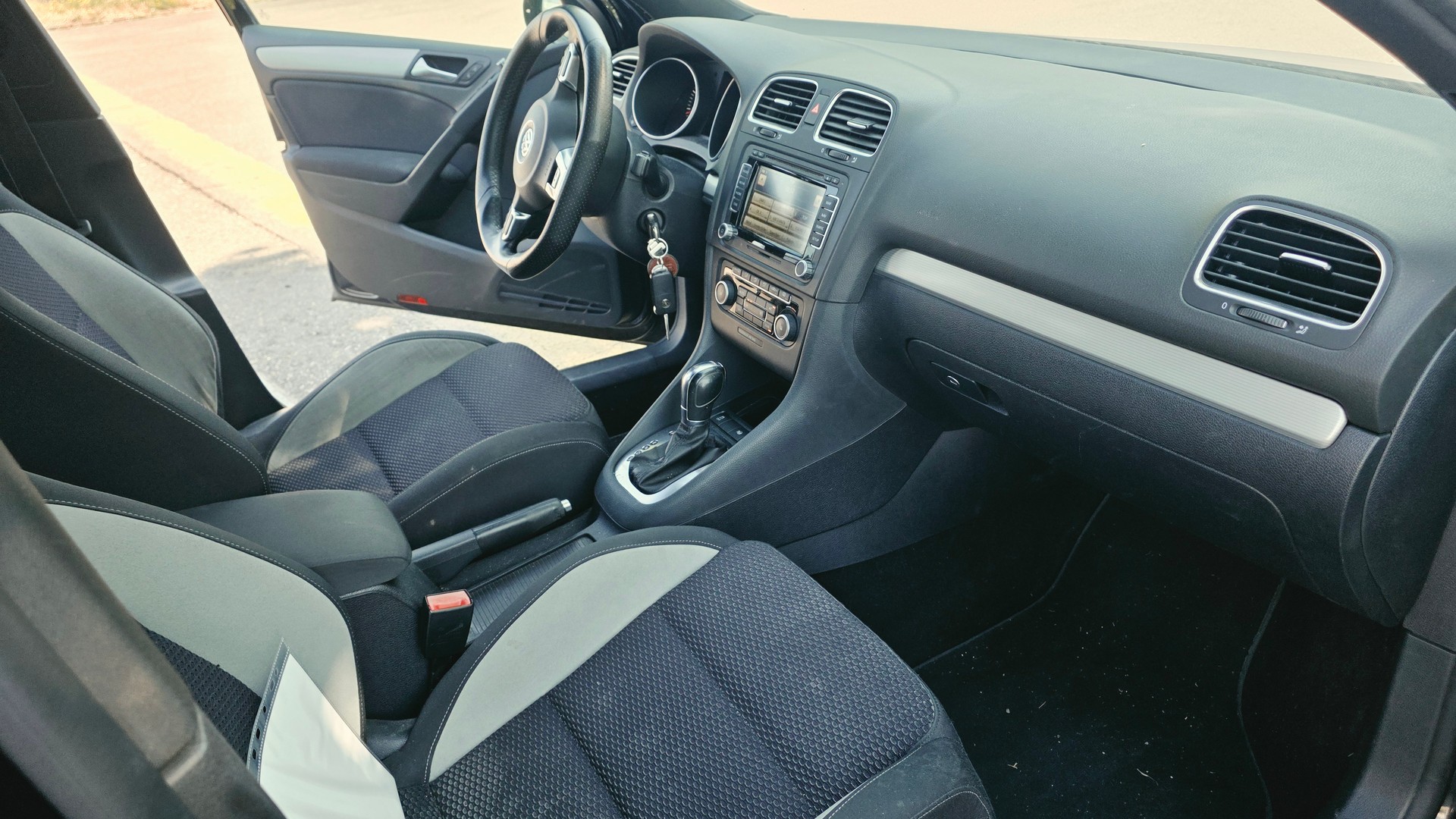 VW Golf 1.4 TSI Highline DSG-image-9