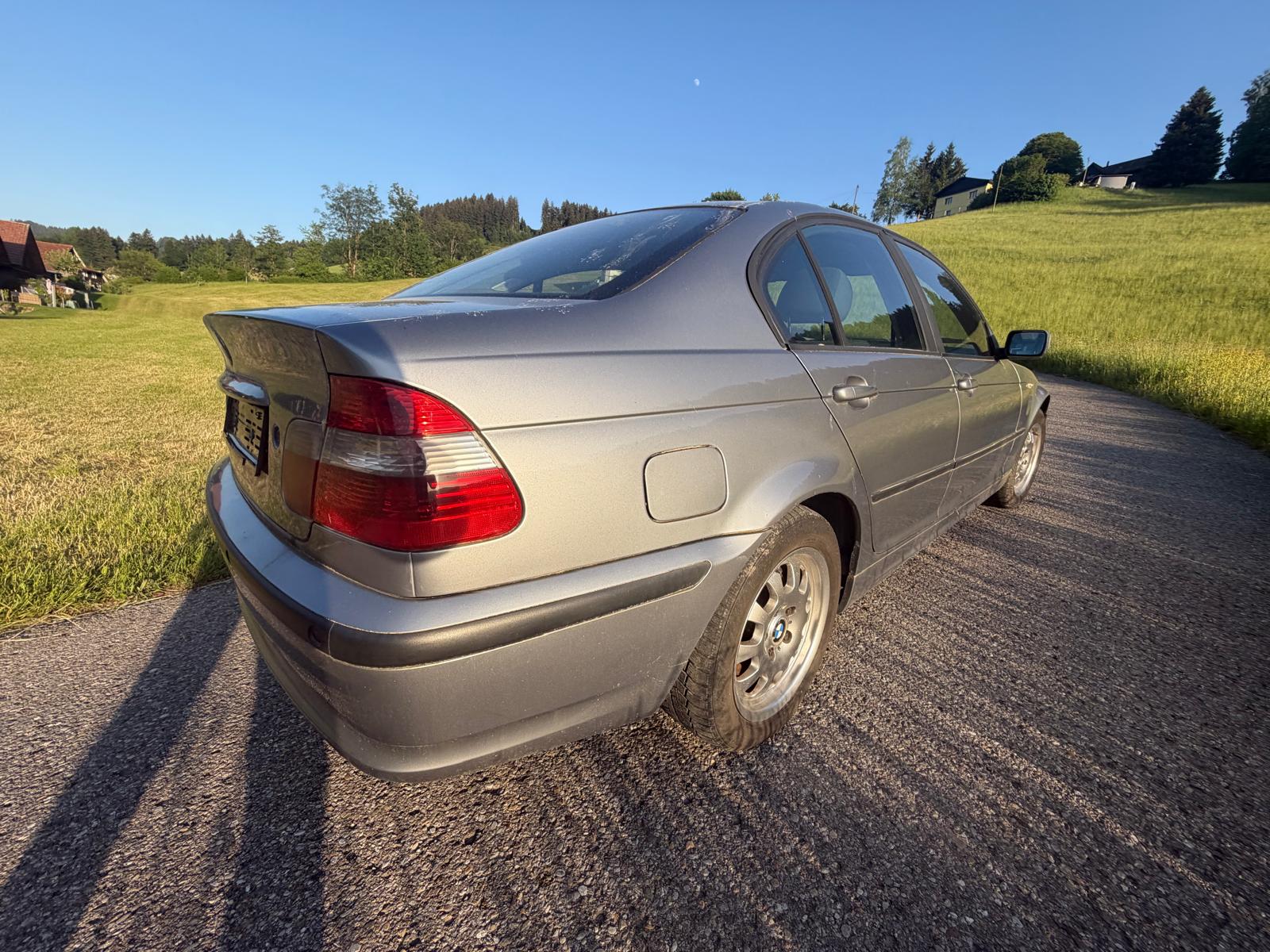 BMW 320d-image-7