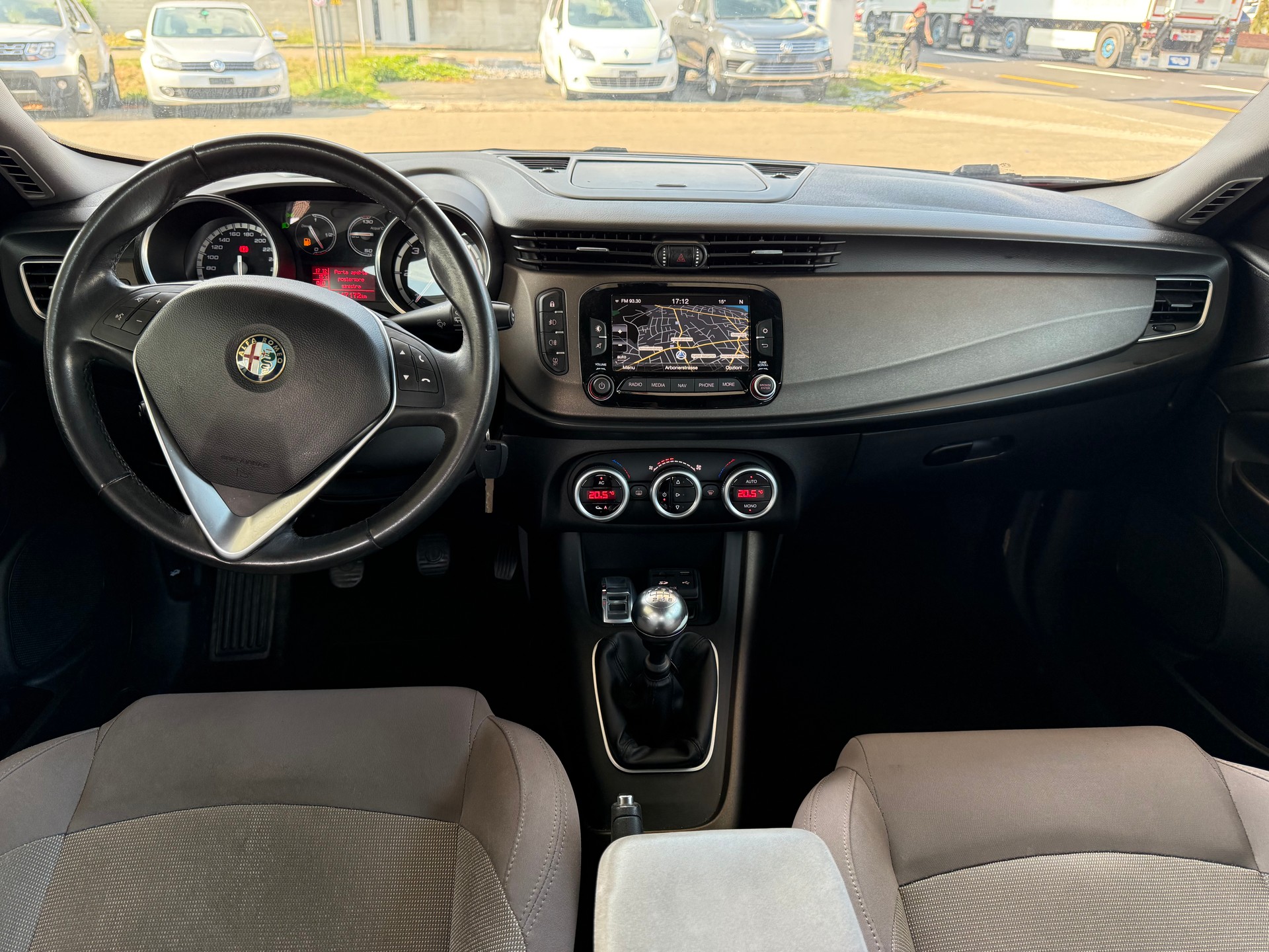ALFA ROMEO Giulietta 2.0 JTDM Exclusive-image-7