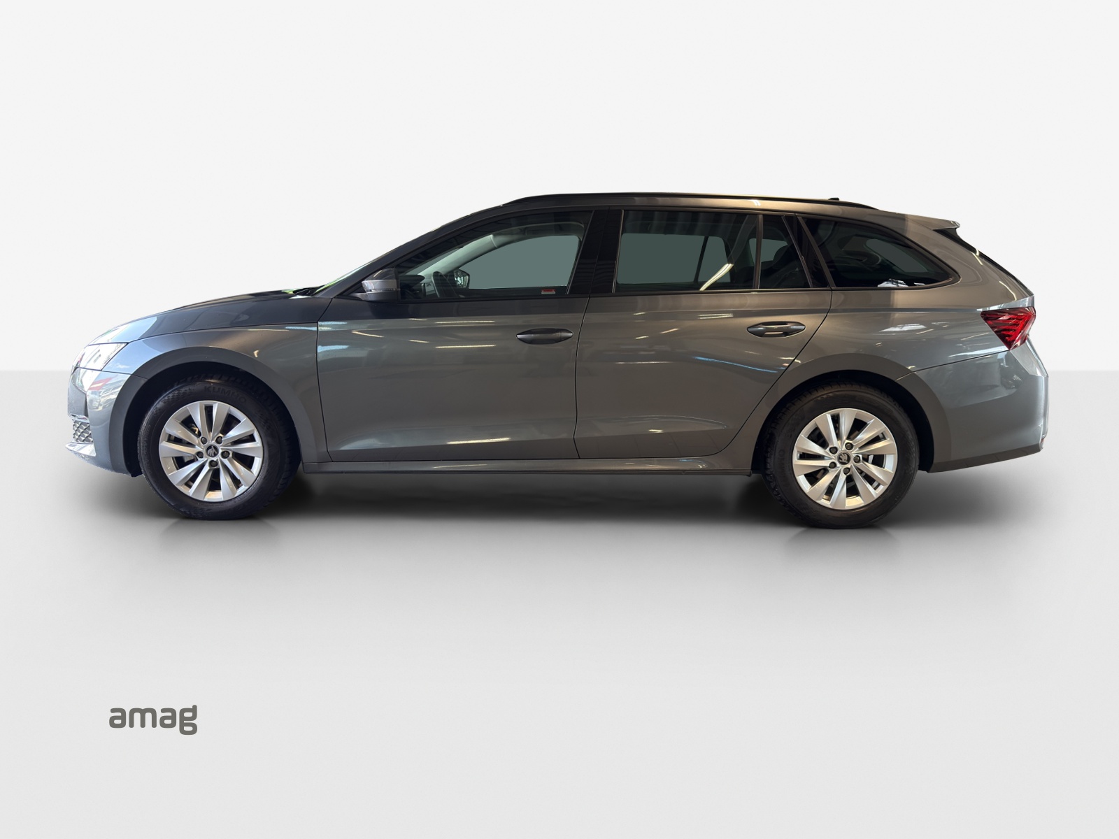 SKODA Octavia Combi 2.0 TDI DSG Selection-image-1