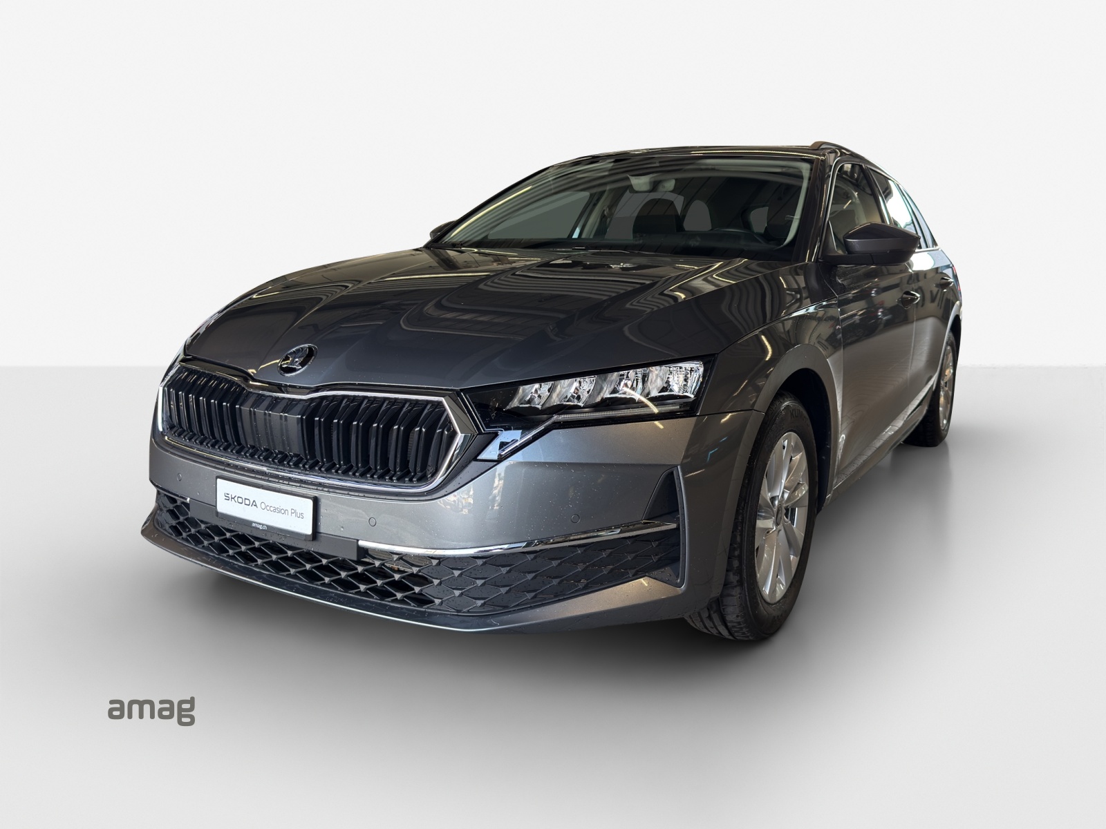 SKODA Octavia Combi 2.0 TDI DSG Selection-image-0