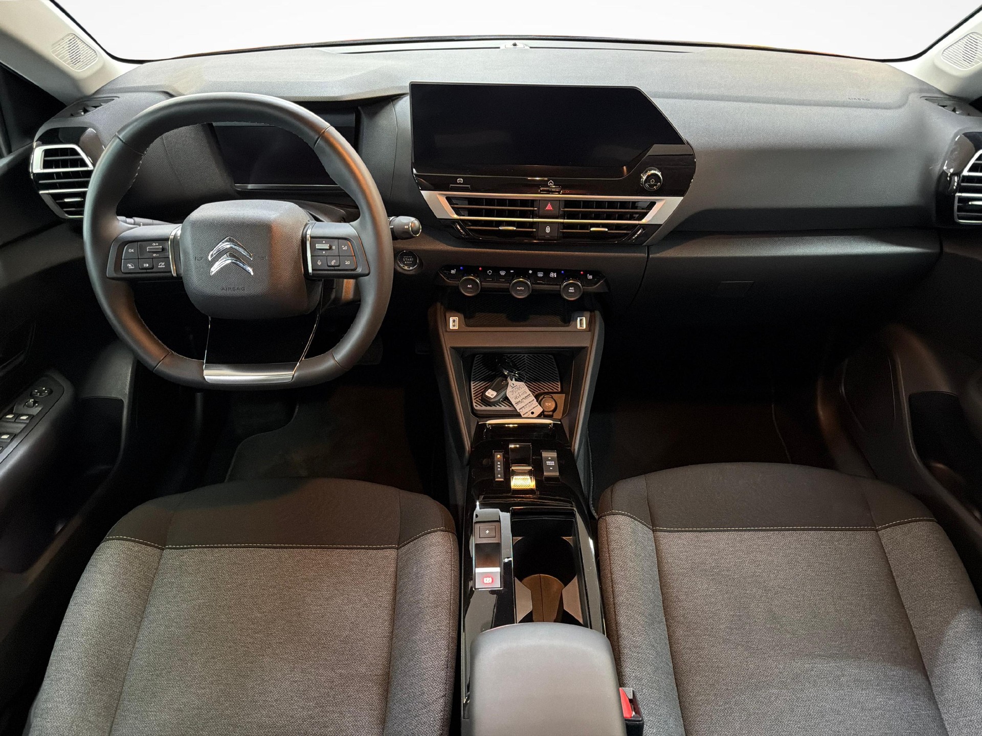 CITROEN e-C4 Swiss Edition-image-8