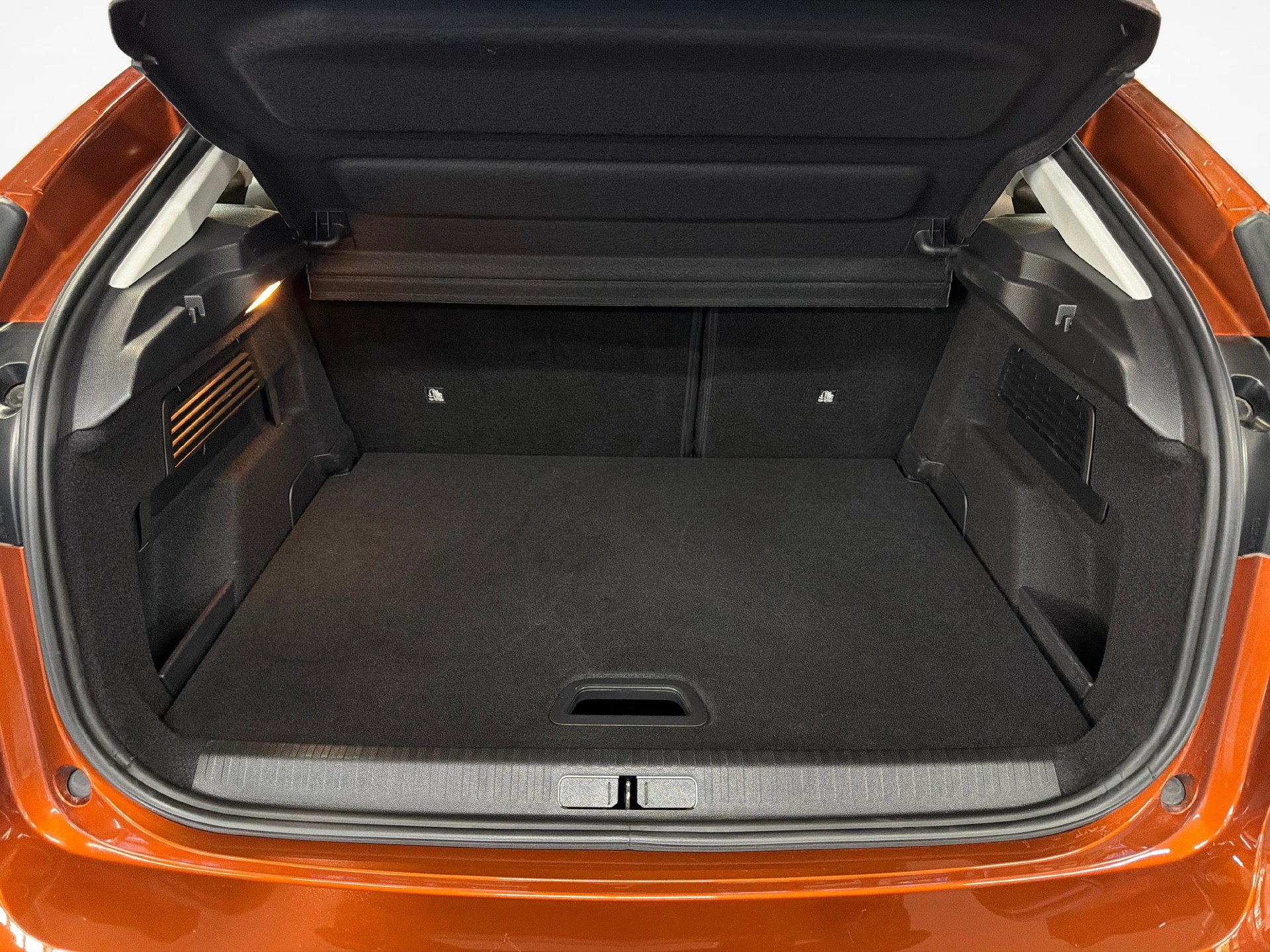 CITROEN e-C4 Swiss Edition-image-11