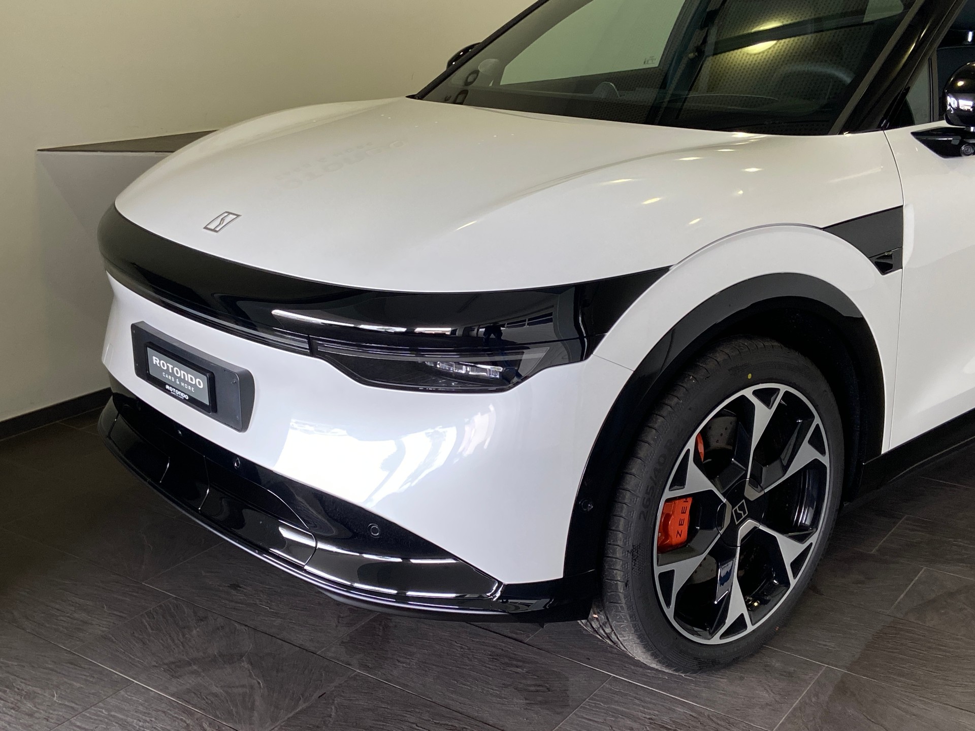 ZEEKR 7X 100kWh Privilege Advanced Comfort Cockpit AWD-image-2