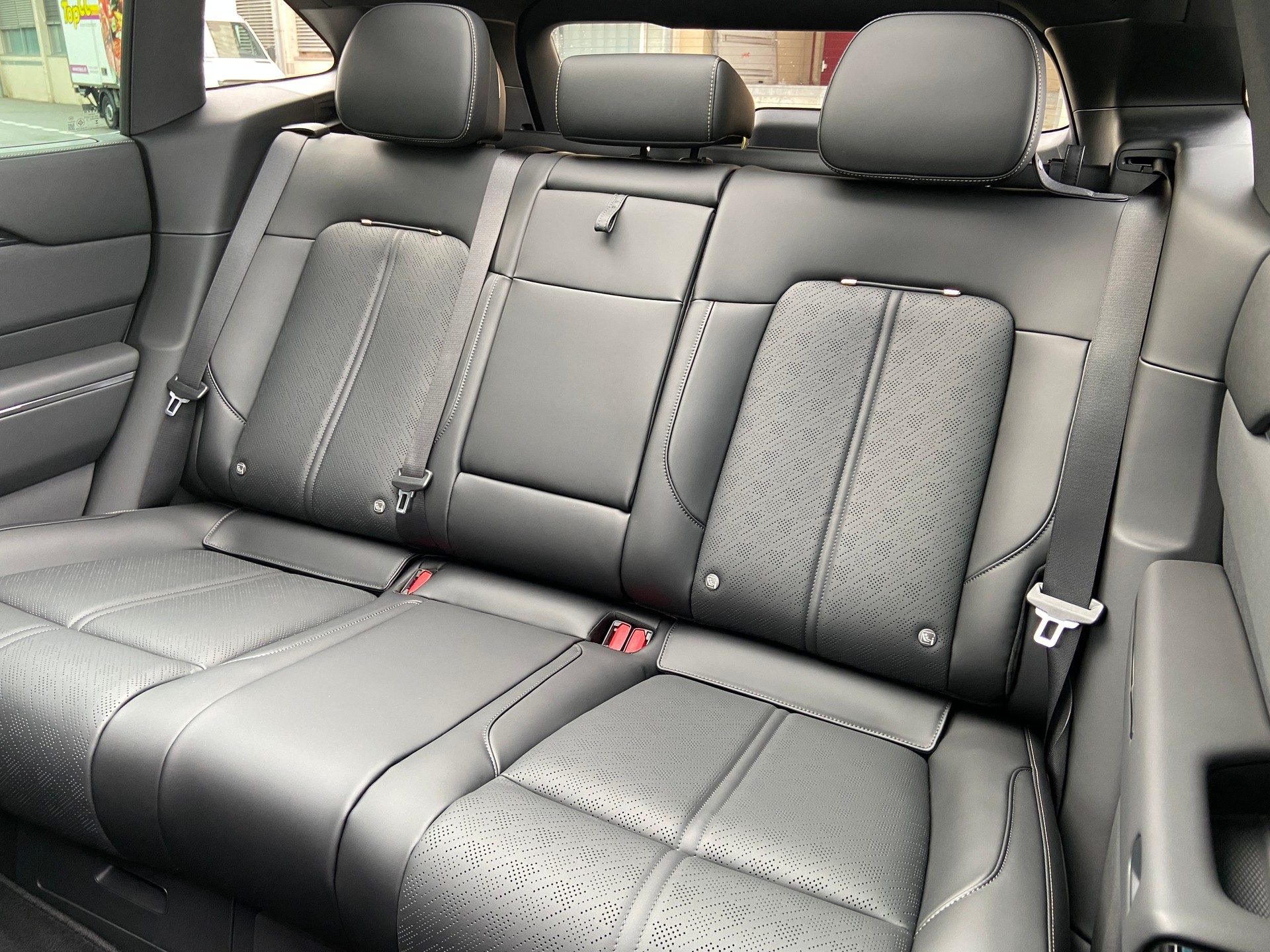 ZEEKR 7X 100kWh Privilege Advanced Comfort Cockpit AWD-image-7