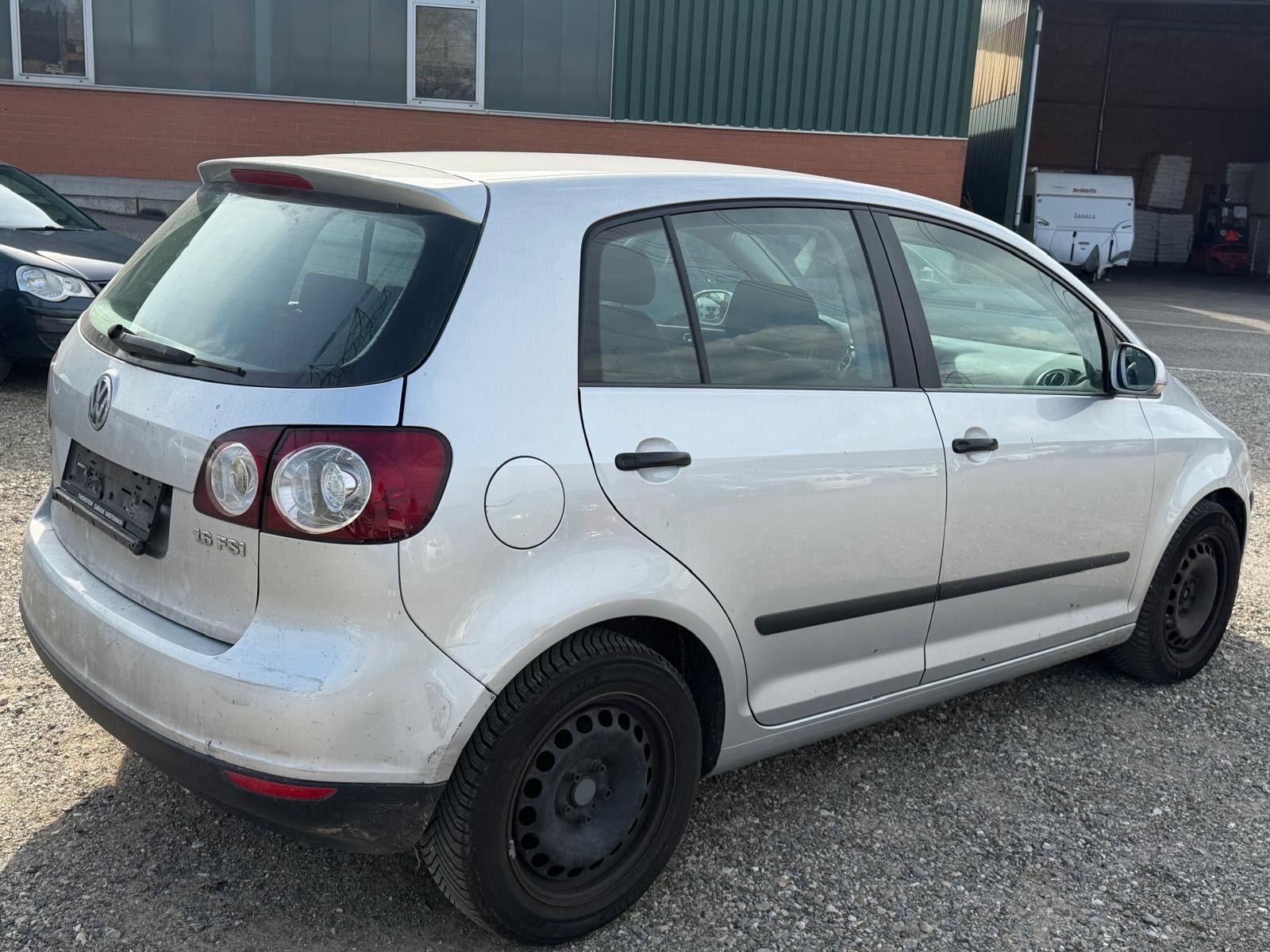VW Golf Plus 1.6 FSI-image-10