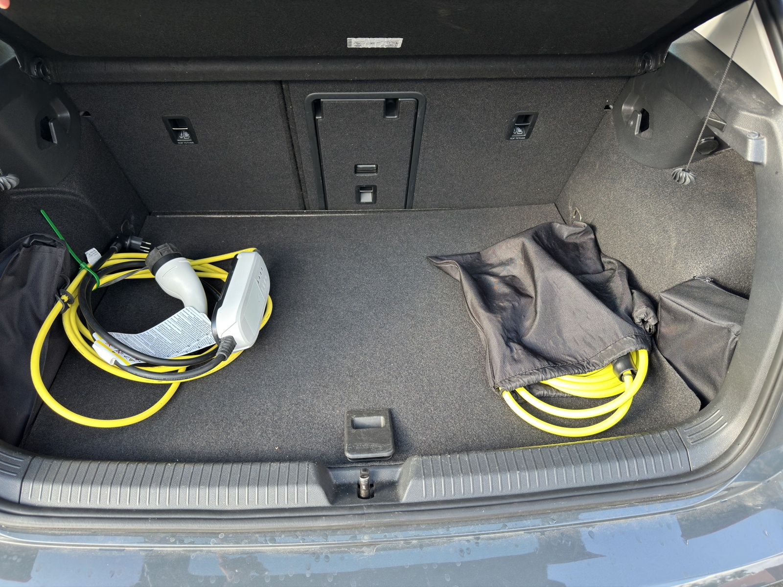 VW Golf 1.4 TSI PHEV Style-image-11