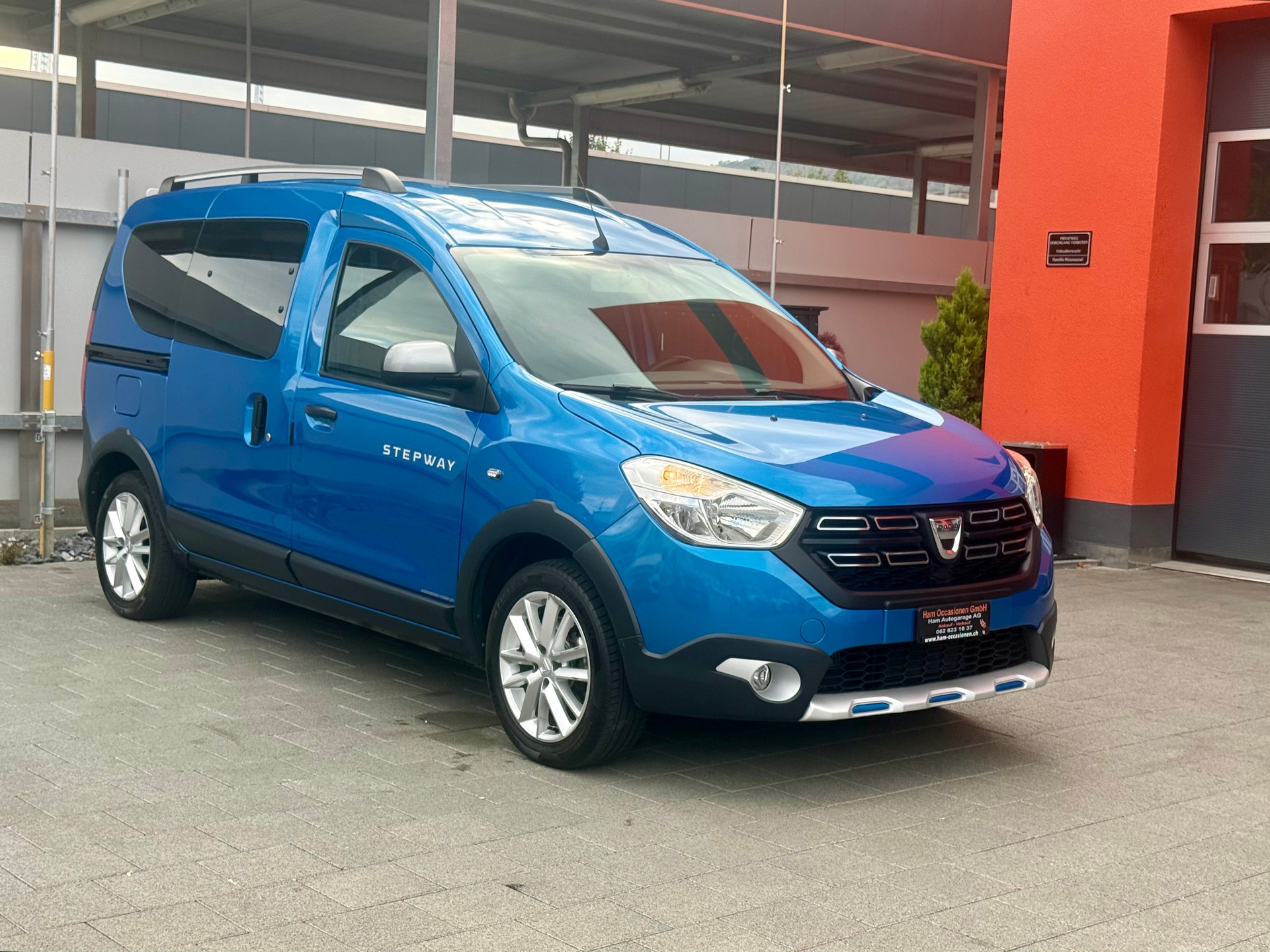 DACIA Dokker 1.2 T Stepway-image-7