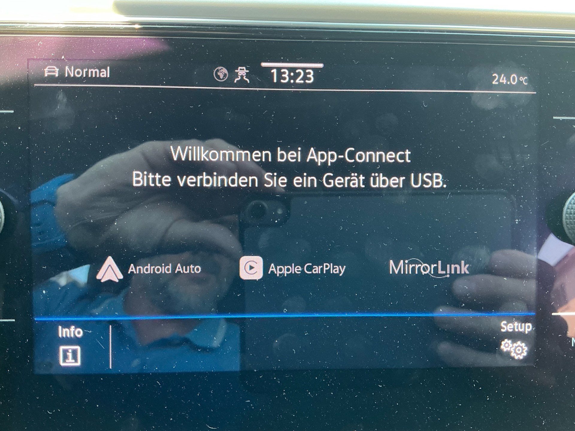 VW T-Roc 1.0 TSI CABRIO *** GEPFLEGTES FAHRZEUG ZUM TOPPREIS ***-image-14