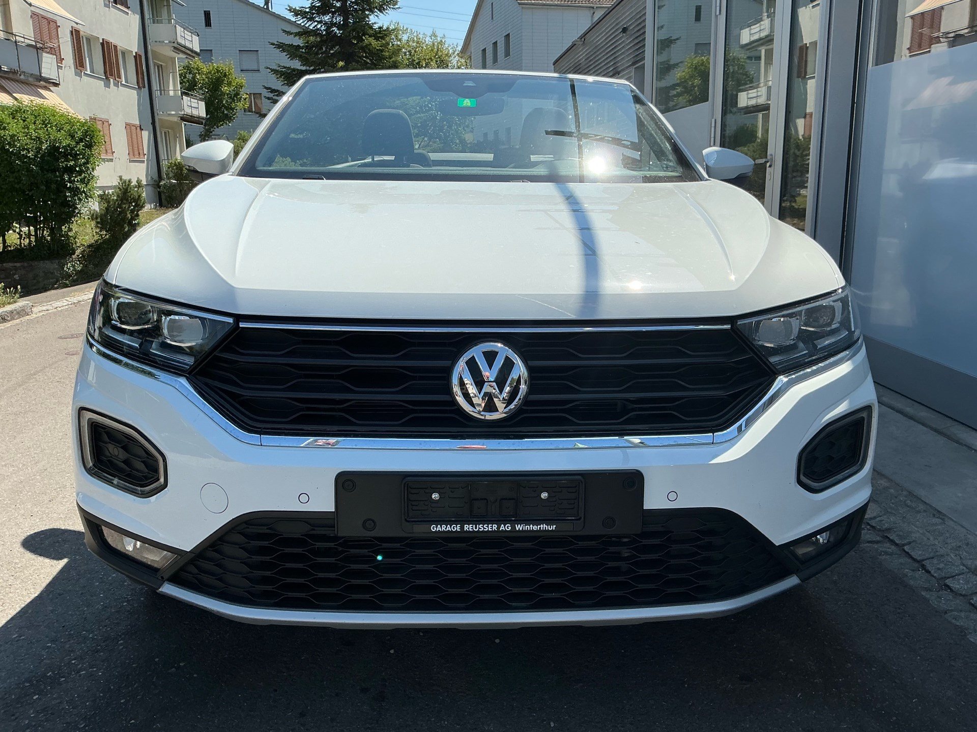 VW T-Roc 1.0 TSI CABRIO *** GEPFLEGTES FAHRZEUG ZUM TOPPREIS ***-image-1