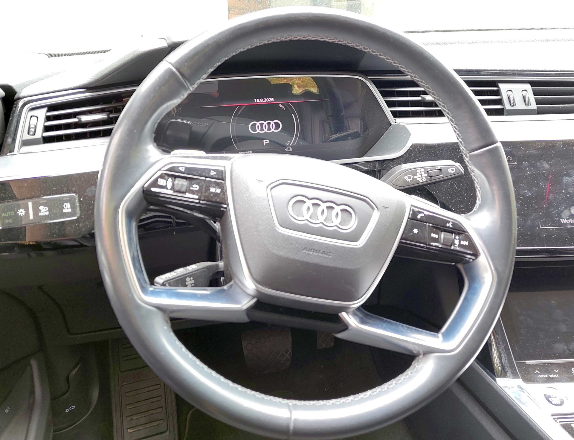 AUDI 55 S Line quattro-image-5
