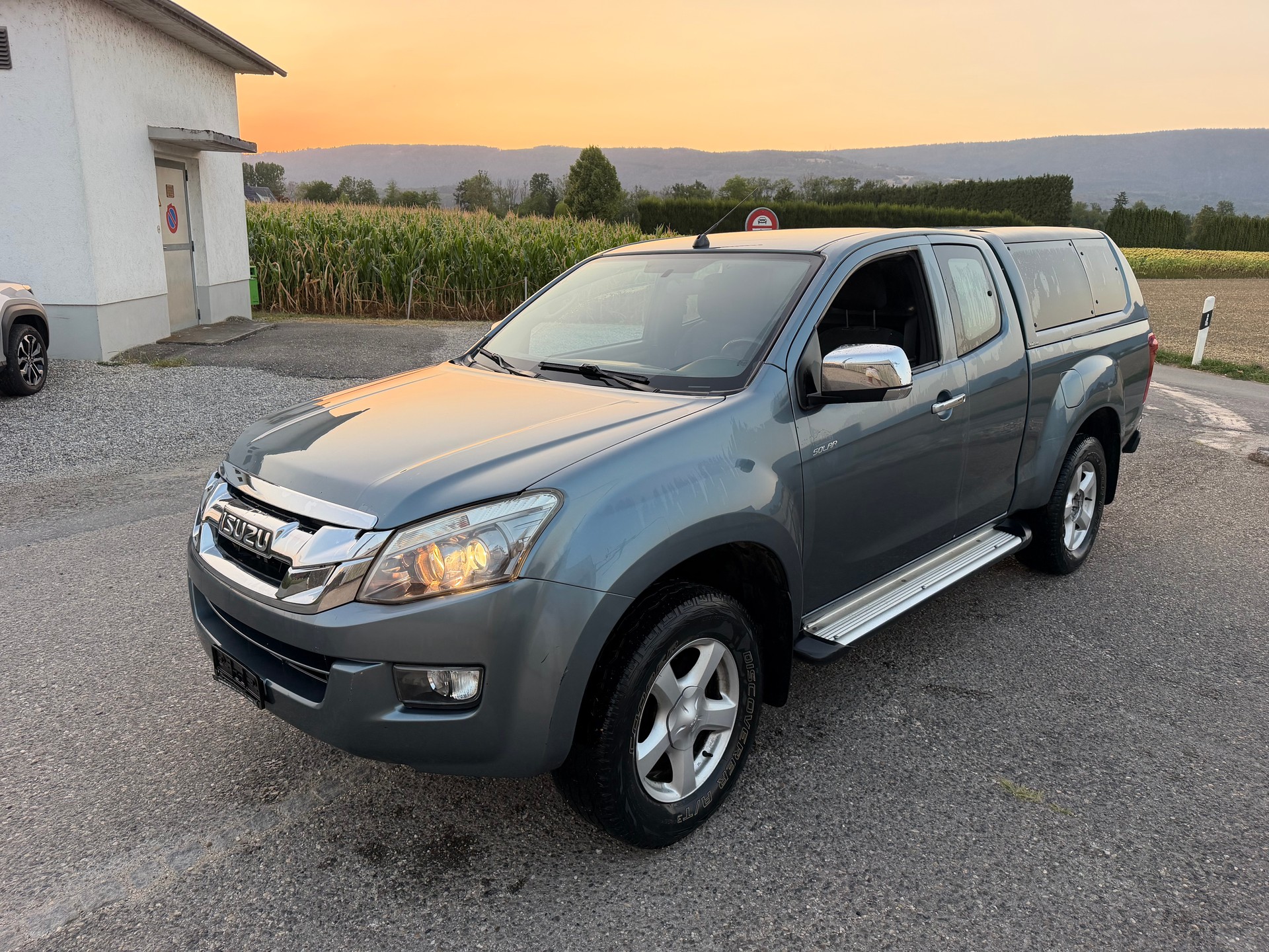 ISUZU D-MAX 2.5 SpaceCab Solar 4x4 A-image-6