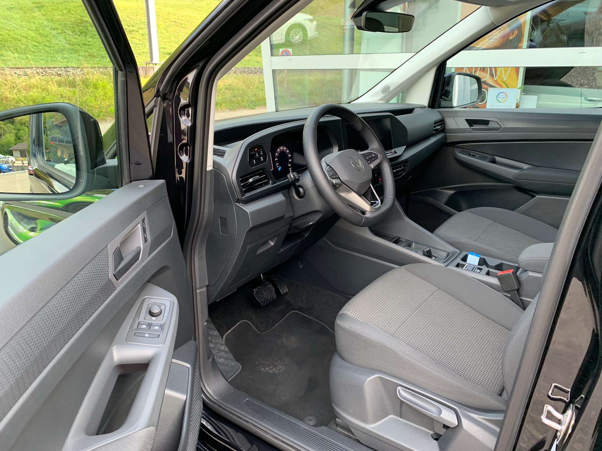 VW Caddy Maxi 1.5 TSI DSG-image-7