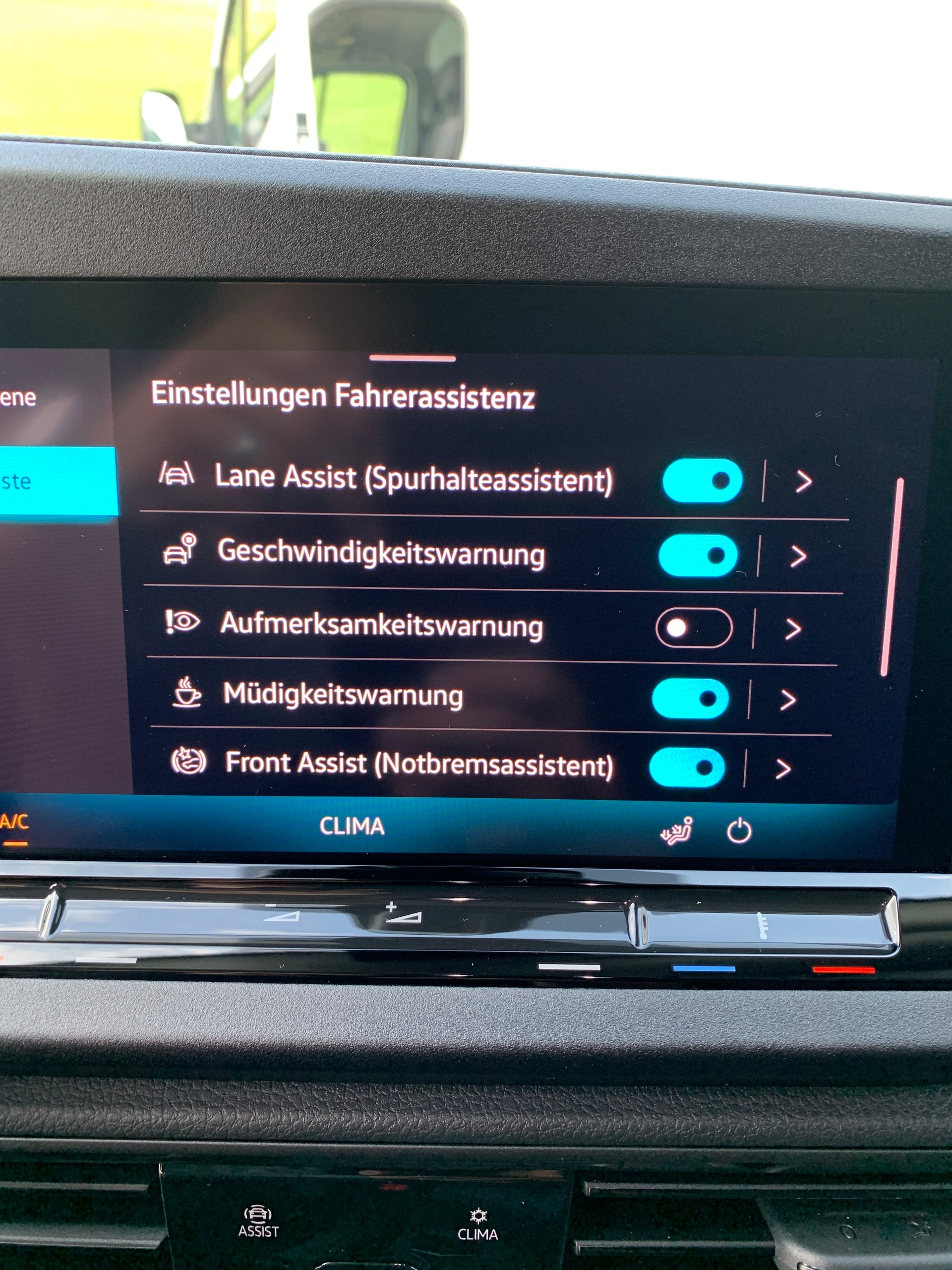 VW Caddy Maxi 1.5 TSI DSG-image-11