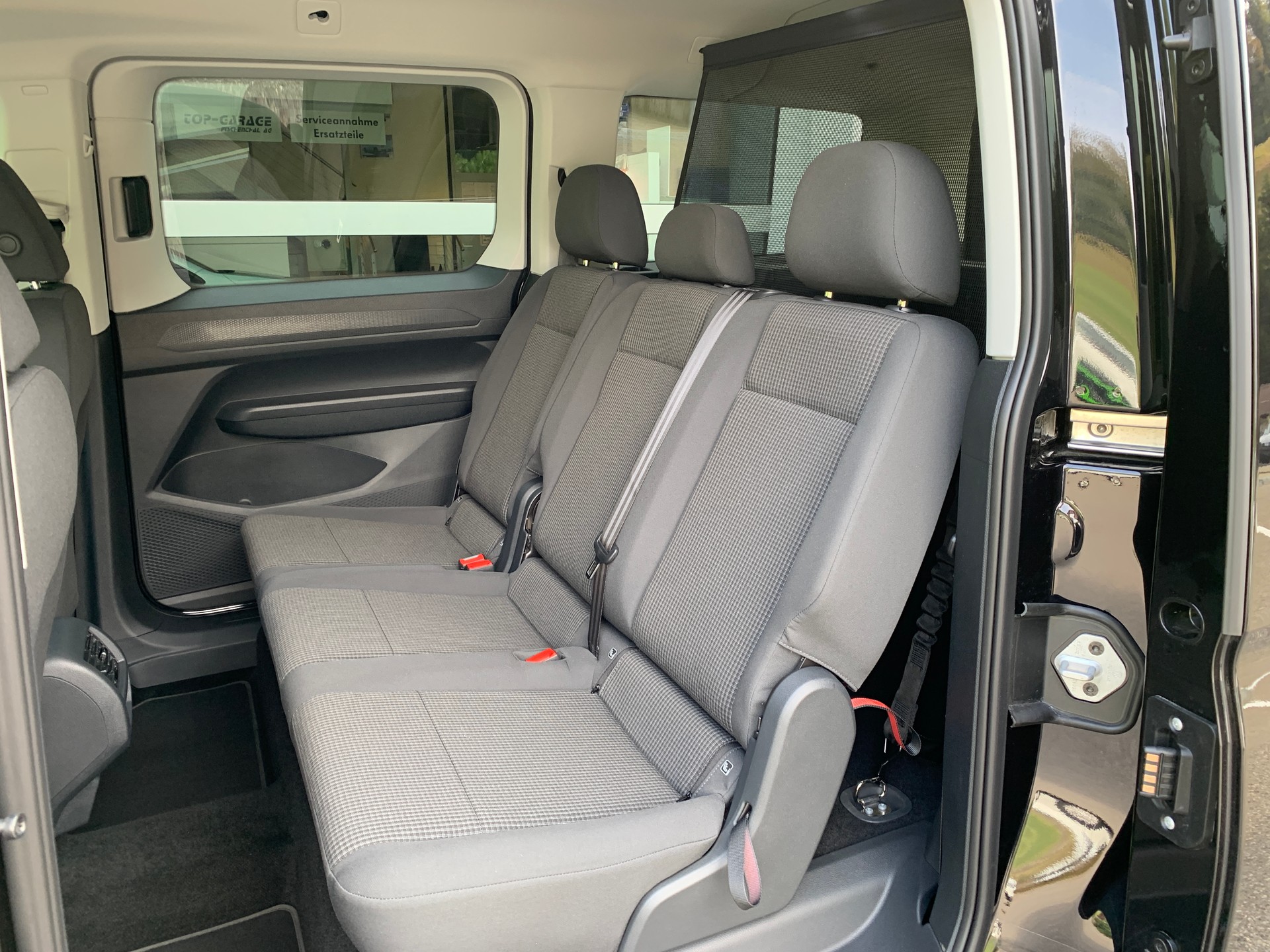 VW Caddy Maxi 1.5 TSI DSG-image-14