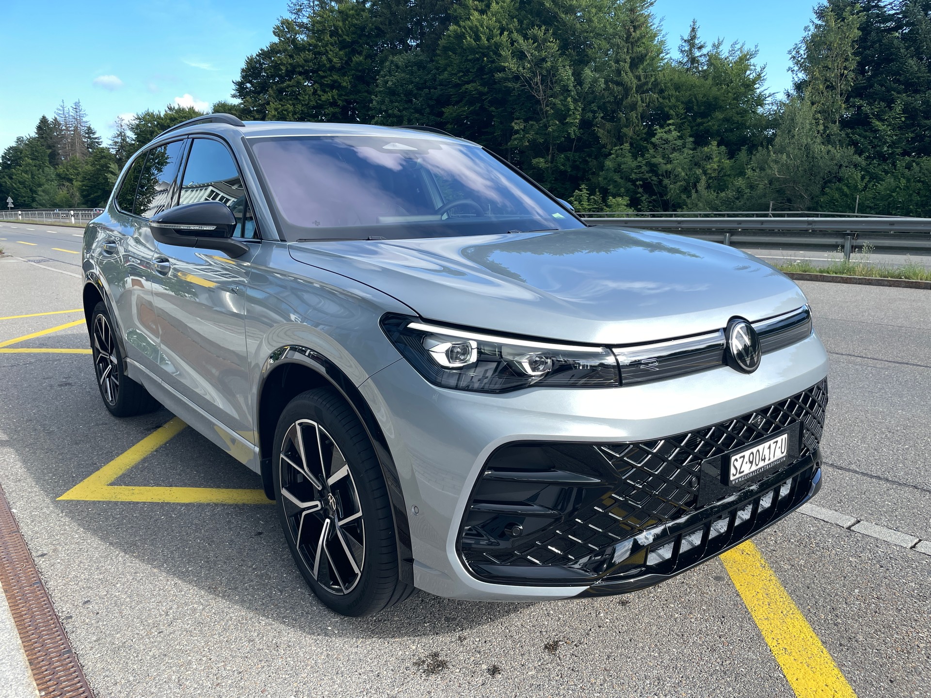 VW Tiguan 2.0 TDI SCR R-Line 4Motion DSG-showroom-element-2