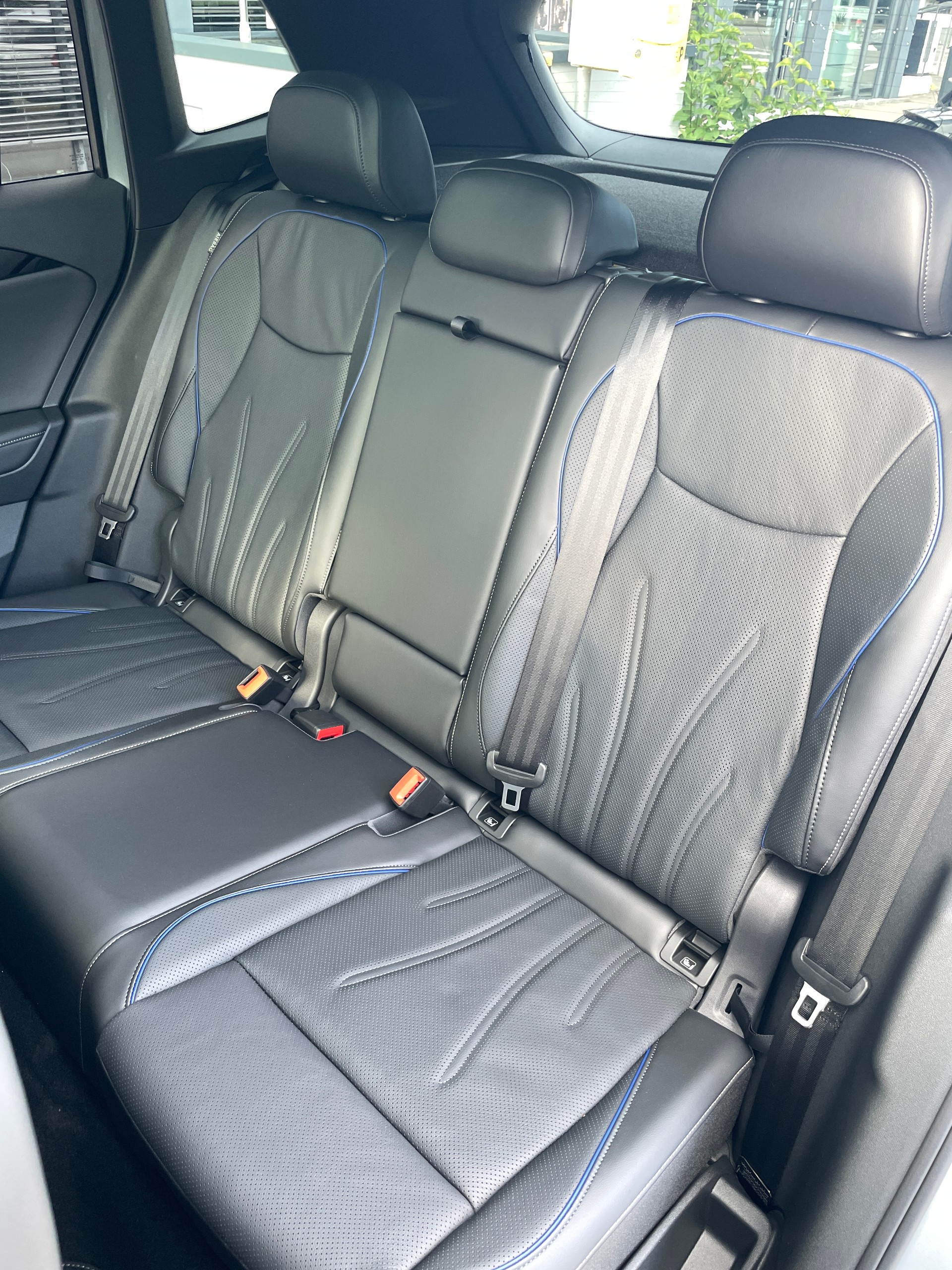 VW Tiguan 2.0 TDI SCR R-Line 4Motion DSG-image-15