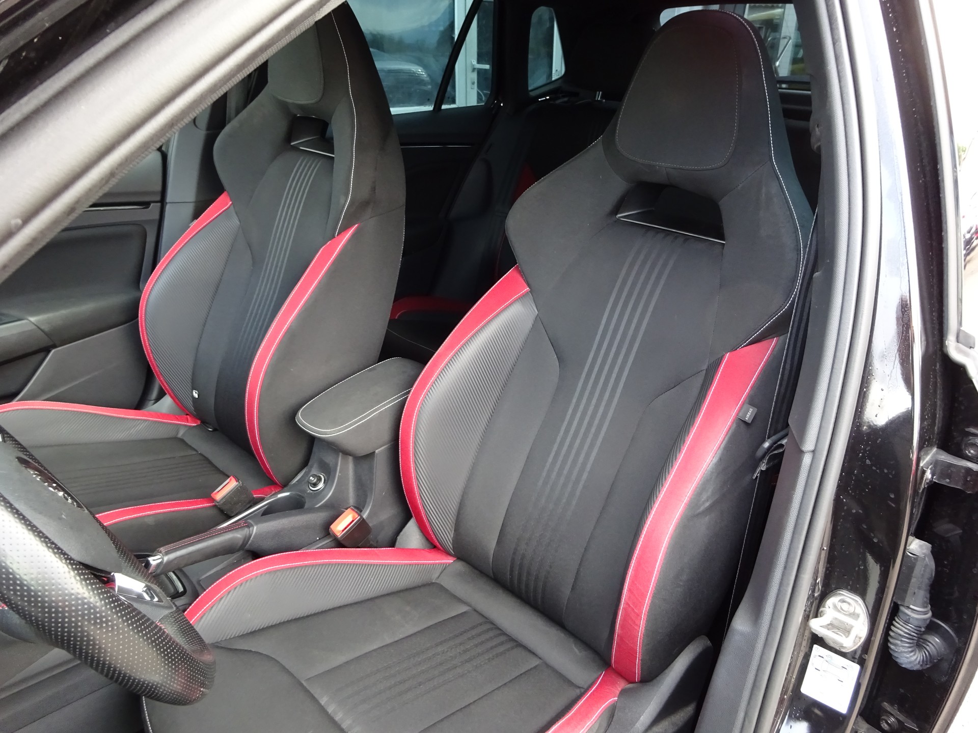 SKODA Kamiq 1.5 TSI ACT Monte Carlo DSG-image-6
