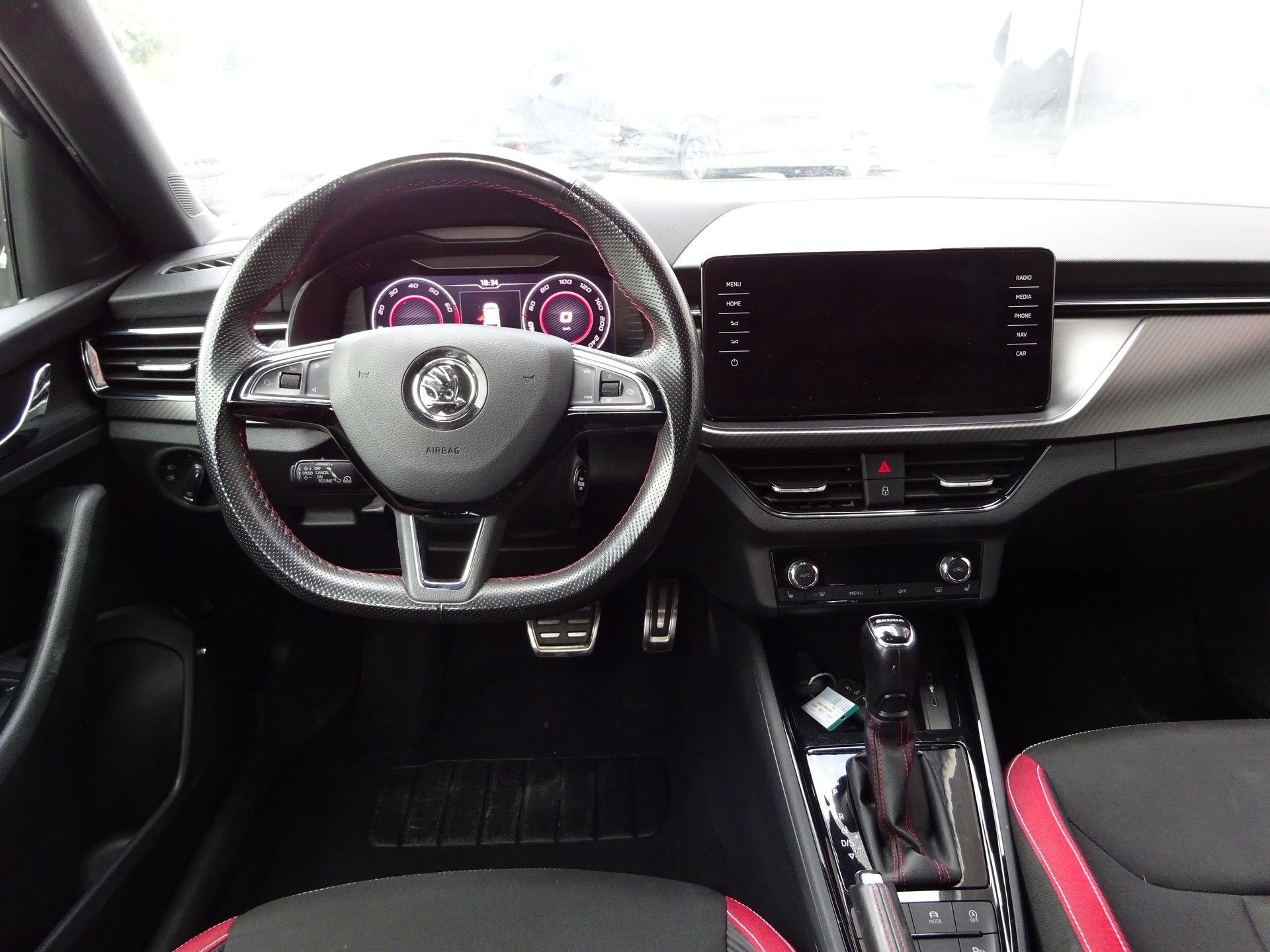 SKODA Kamiq 1.5 TSI ACT Monte Carlo DSG-image-8