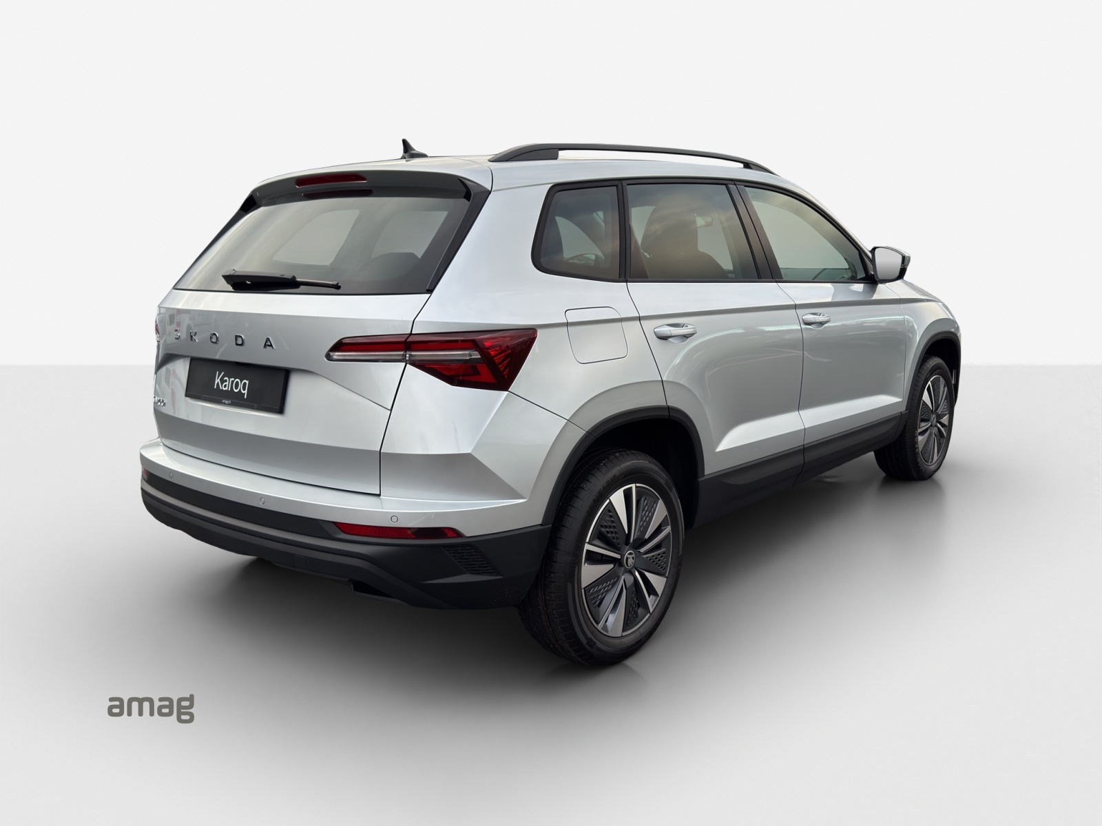SKODA Karoq 1.5 TSI Dynamic DSG-image-4