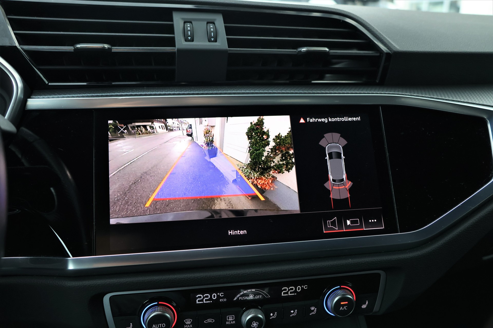 AUDI Q3 Sportback 40 TDI S line Attraction quattro S-tronic (CH)-image-21