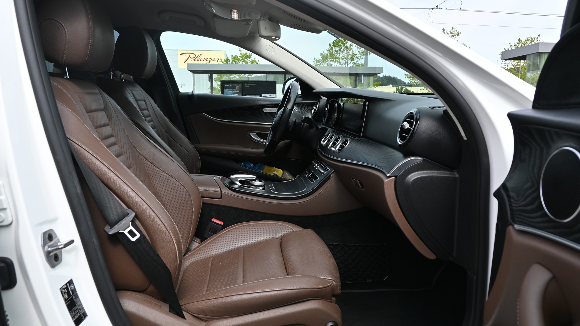 MERCEDES-BENZ E 220 d Exclusive 4Matic 9G-Tronic-image-4