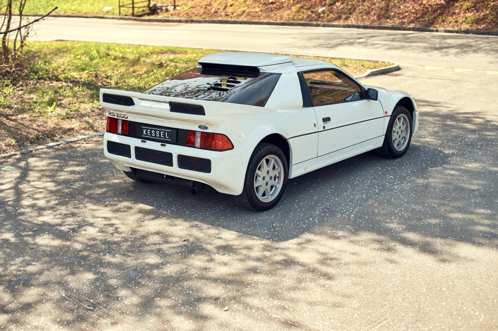 FORD RS200-image-2