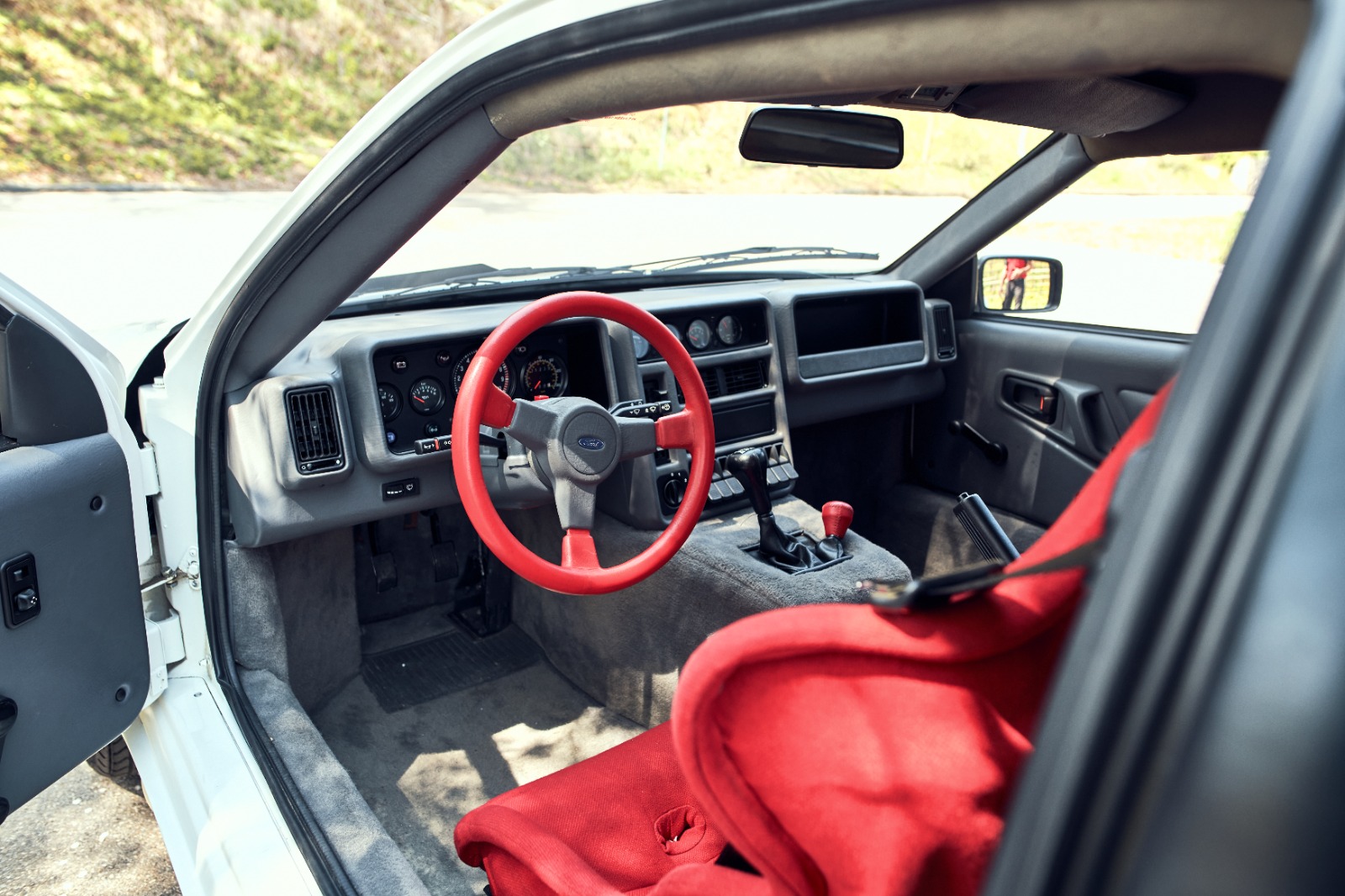 FORD RS200-image-10