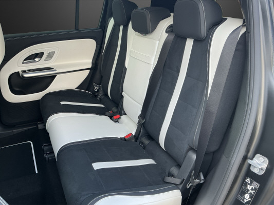MERCEDES-BENZ GLB 200 4Matic 8G-Tronic-image-10