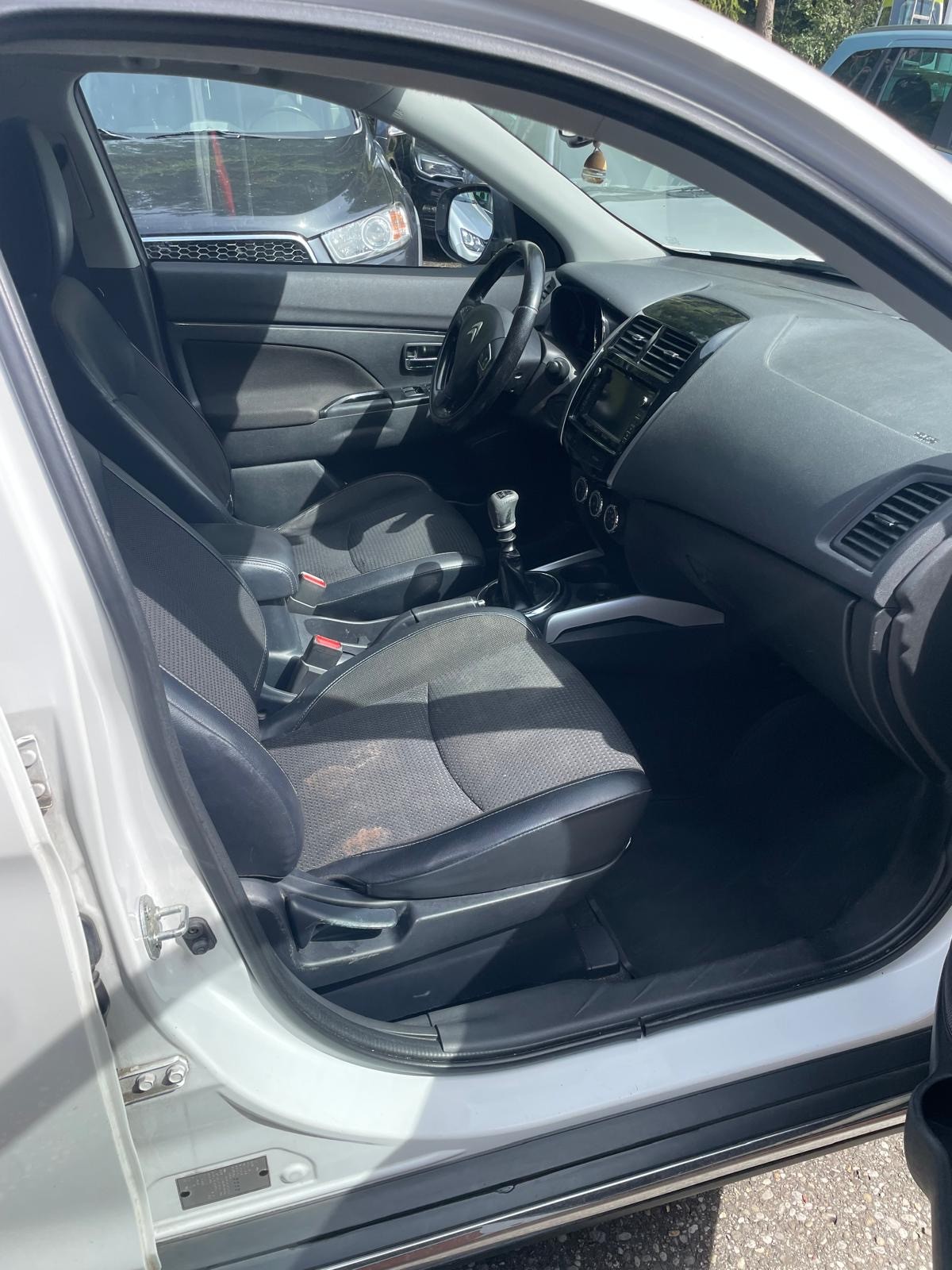 CITROEN C4 Picasso 1.6 BlueHDi Intensive EAT6-image-3