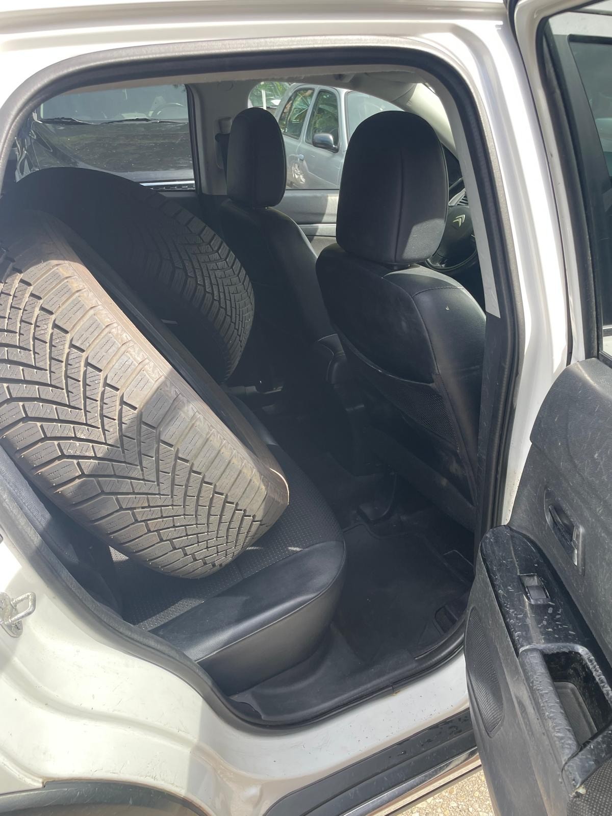 CITROEN C4 Picasso 1.6 BlueHDi Intensive EAT6-image-2