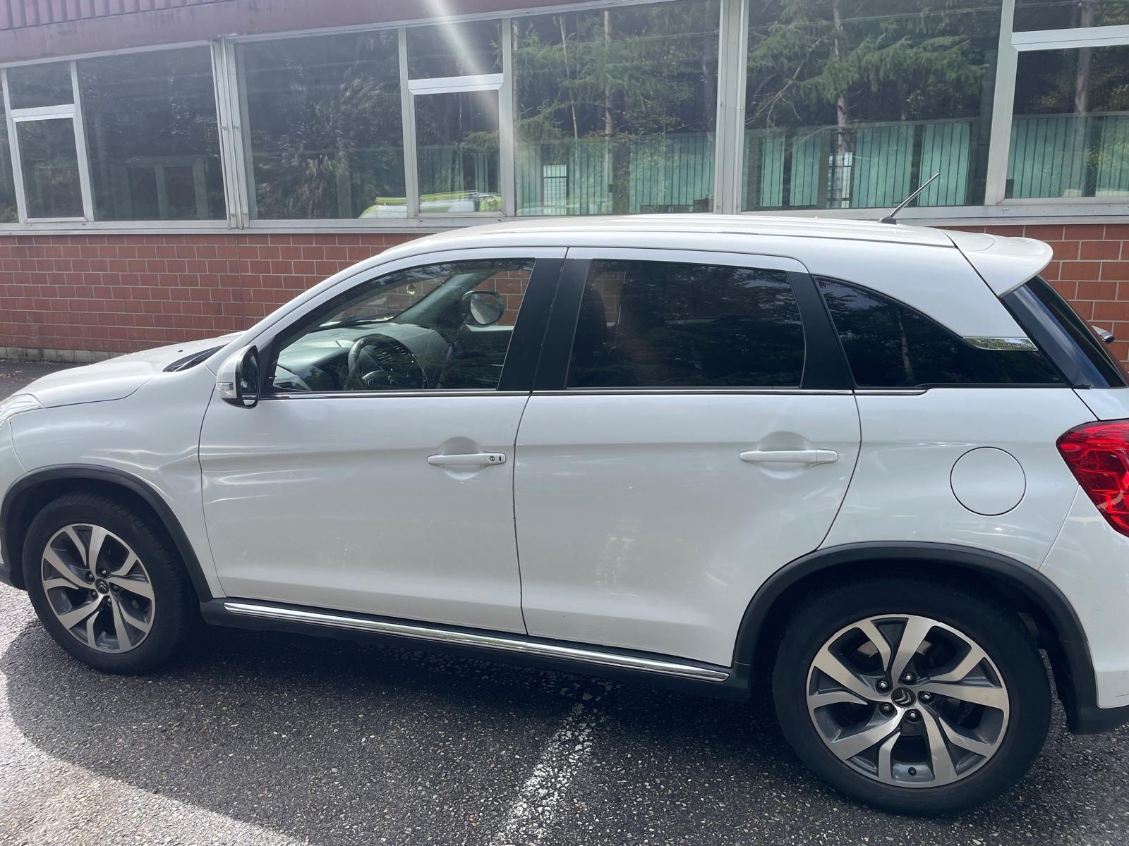 CITROEN C4 Picasso 1.6 BlueHDi Intensive EAT6-image-1