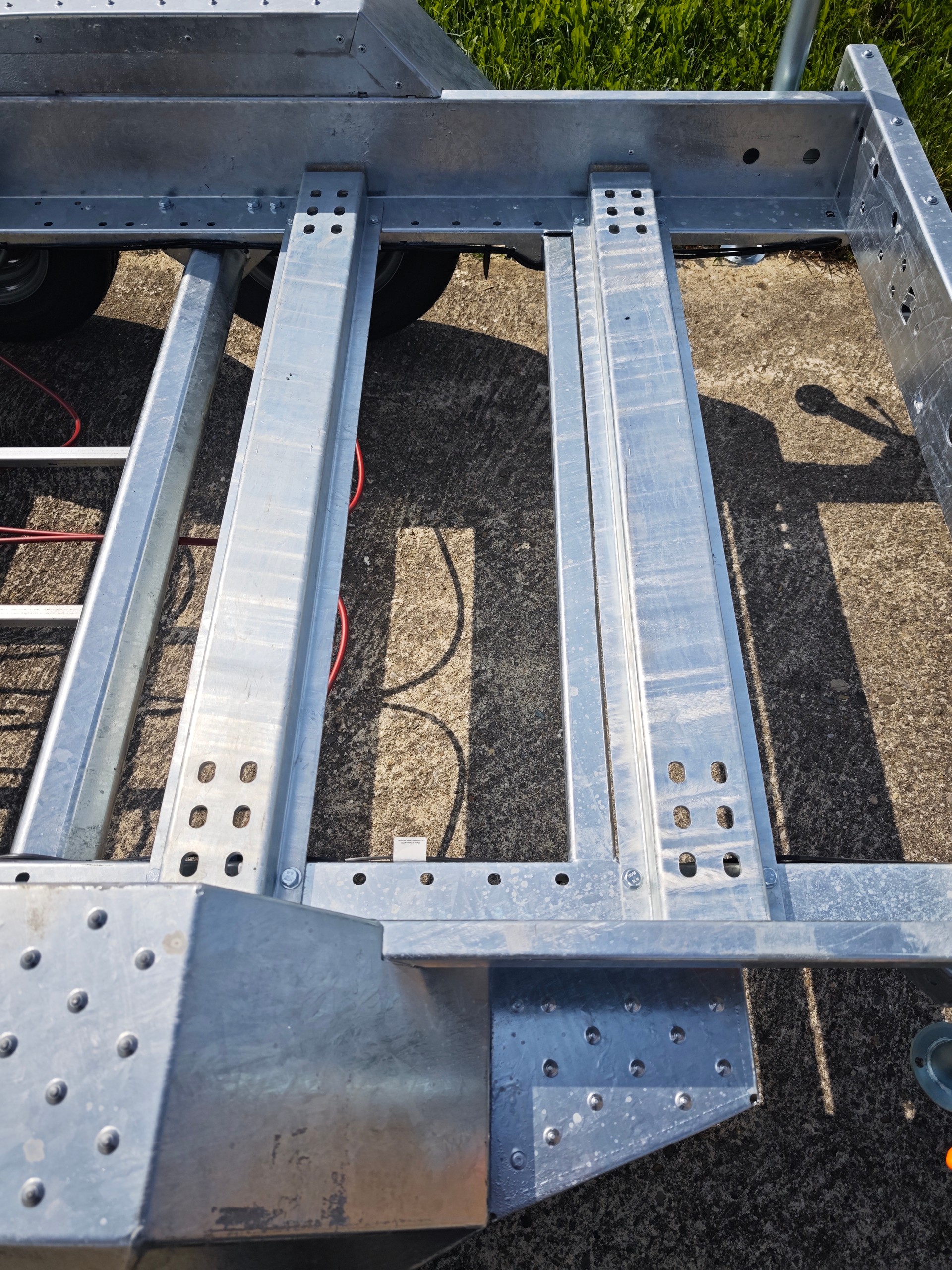 BRIAN JAMES TRAILERS Chassis-Plant 560-2813-27-2-13-image-5