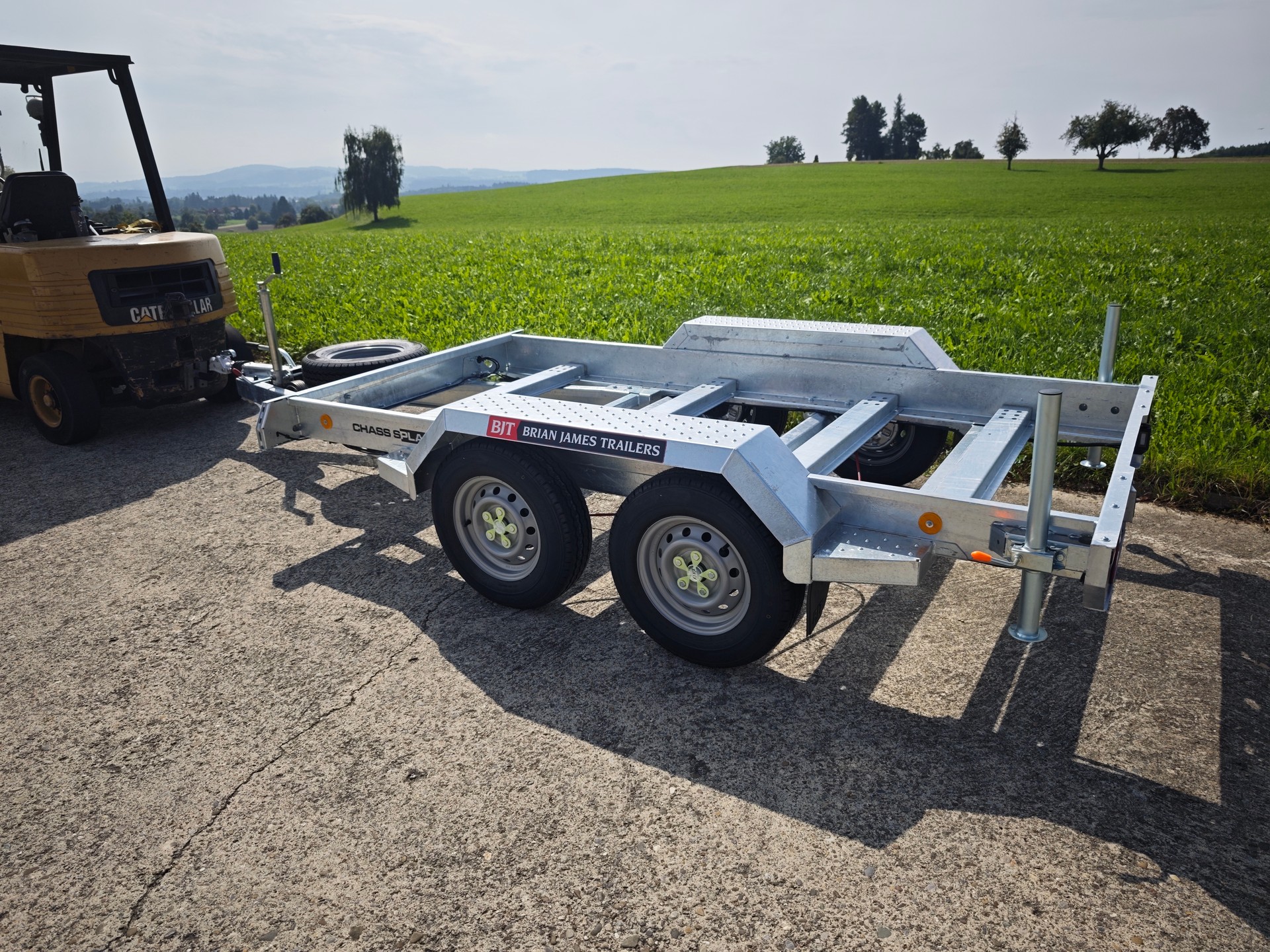 BRIAN JAMES TRAILERS Chassis-Plant 560-2813-27-2-13-image-1