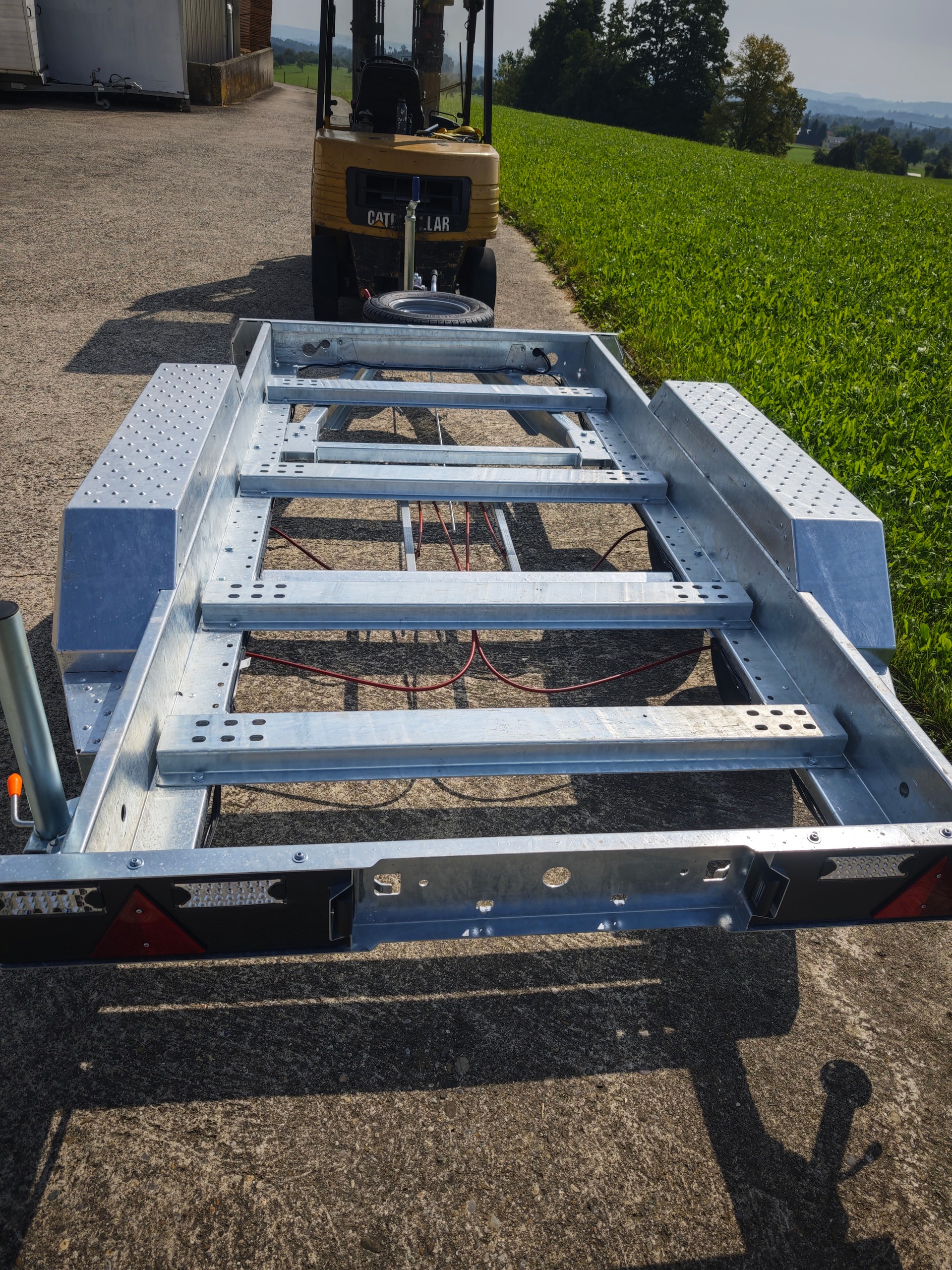 BRIAN JAMES TRAILERS Chassis-Plant 560-2813-27-2-13-image-3